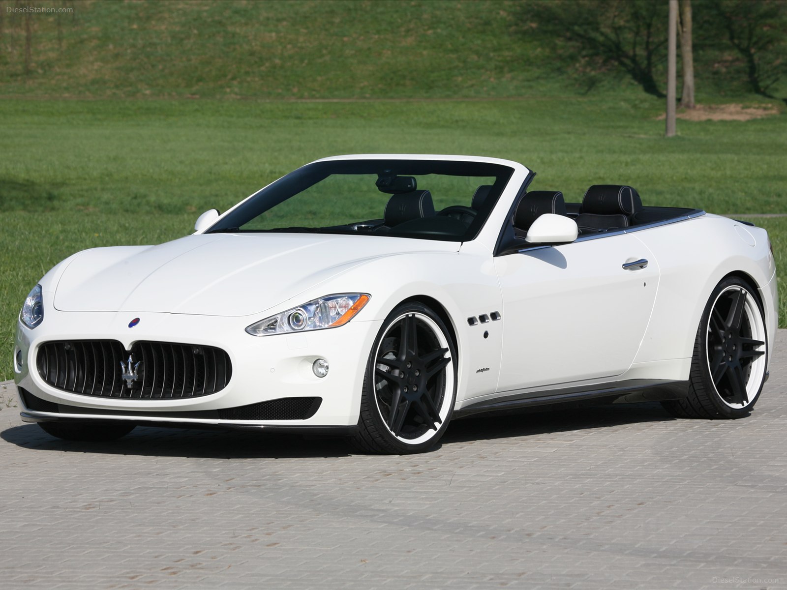 Maserati GranCabrio from Novitec Tridente 2011