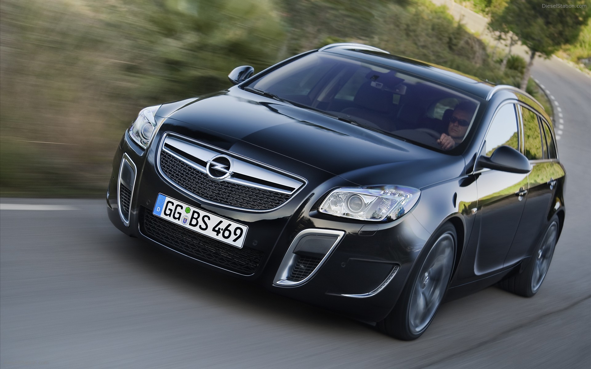 2010 Opel Insignia OPC Sports Tourer
