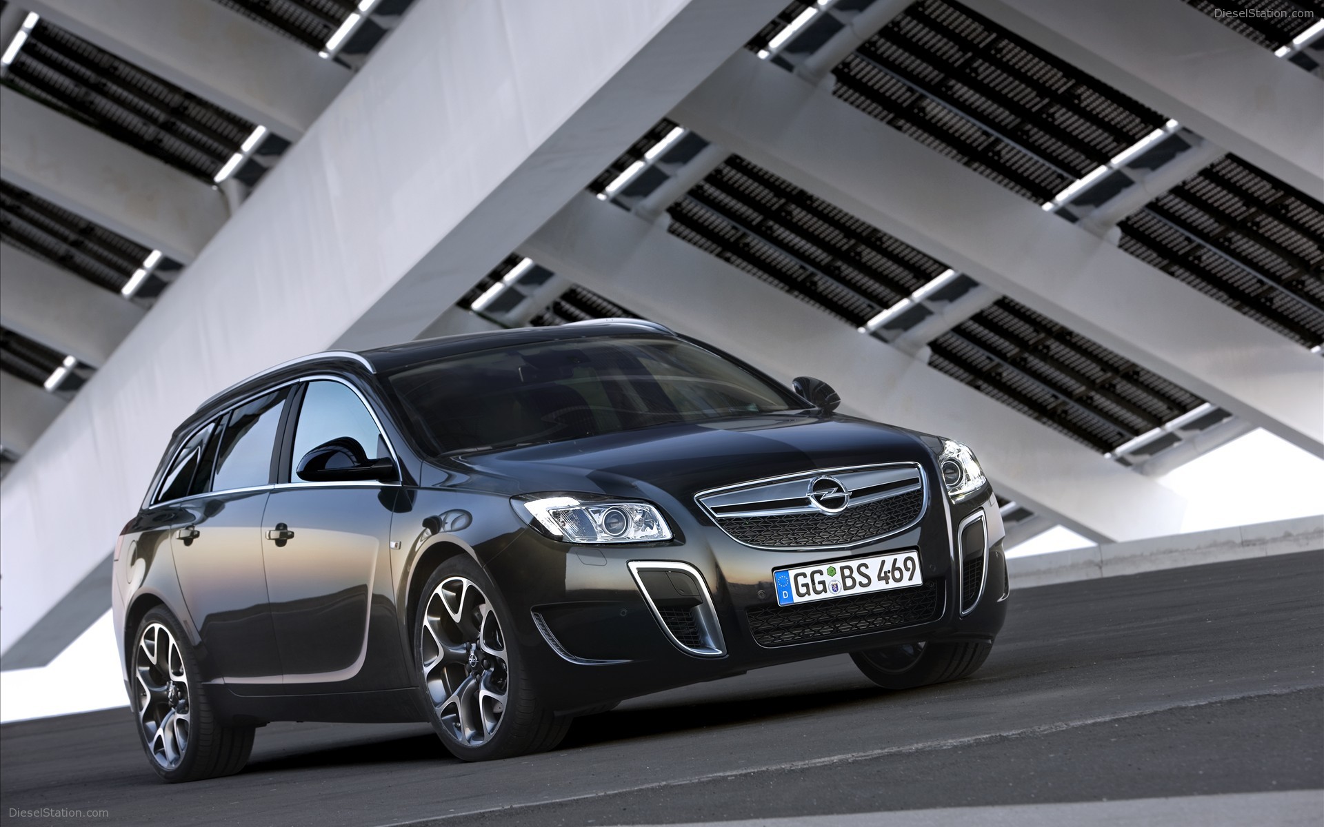 2010 Opel Insignia OPC Sports Tourer