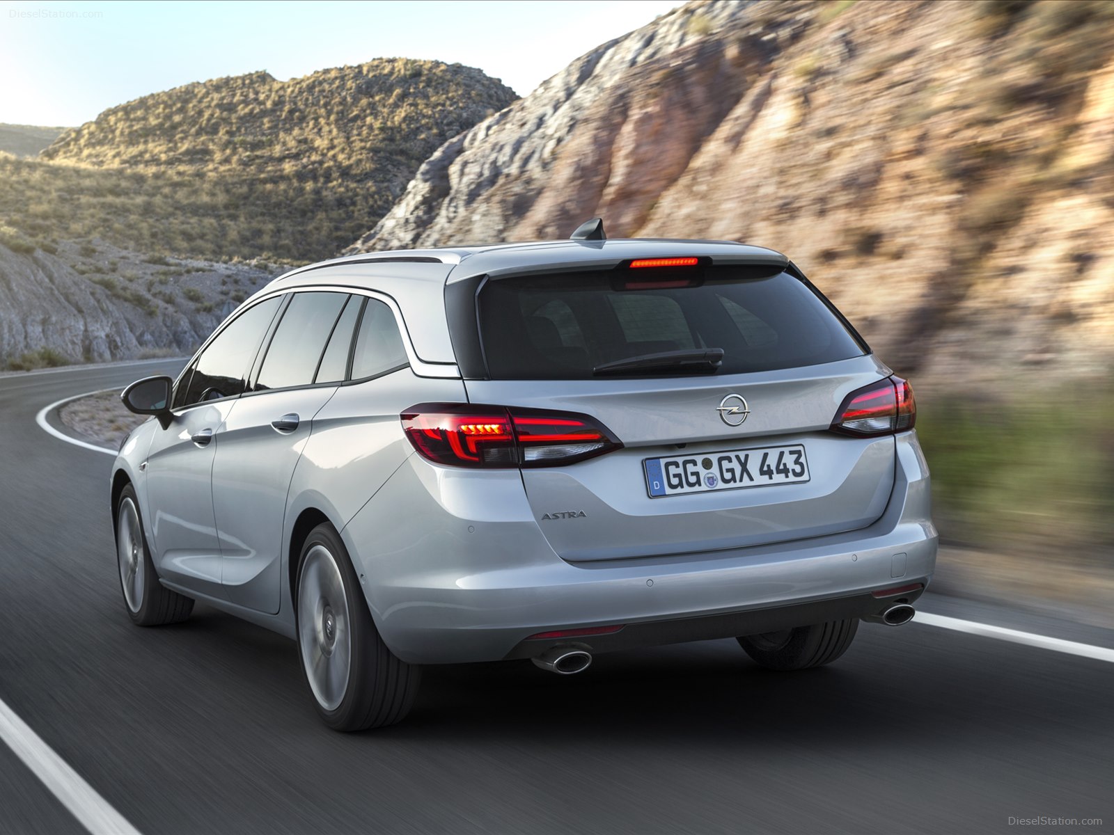 Opel Astra Sports Tourer 2016