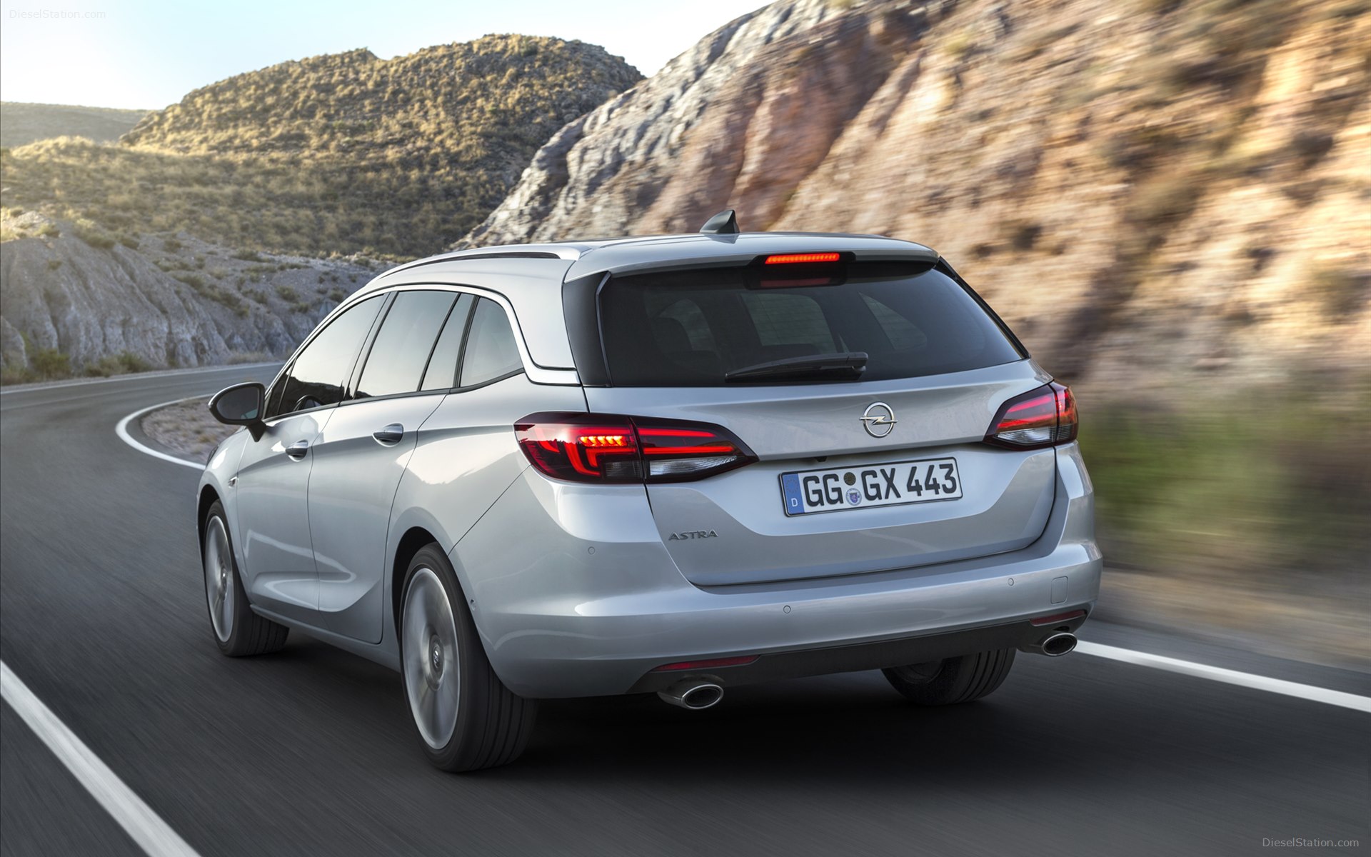 Opel Astra Sports Tourer 2016