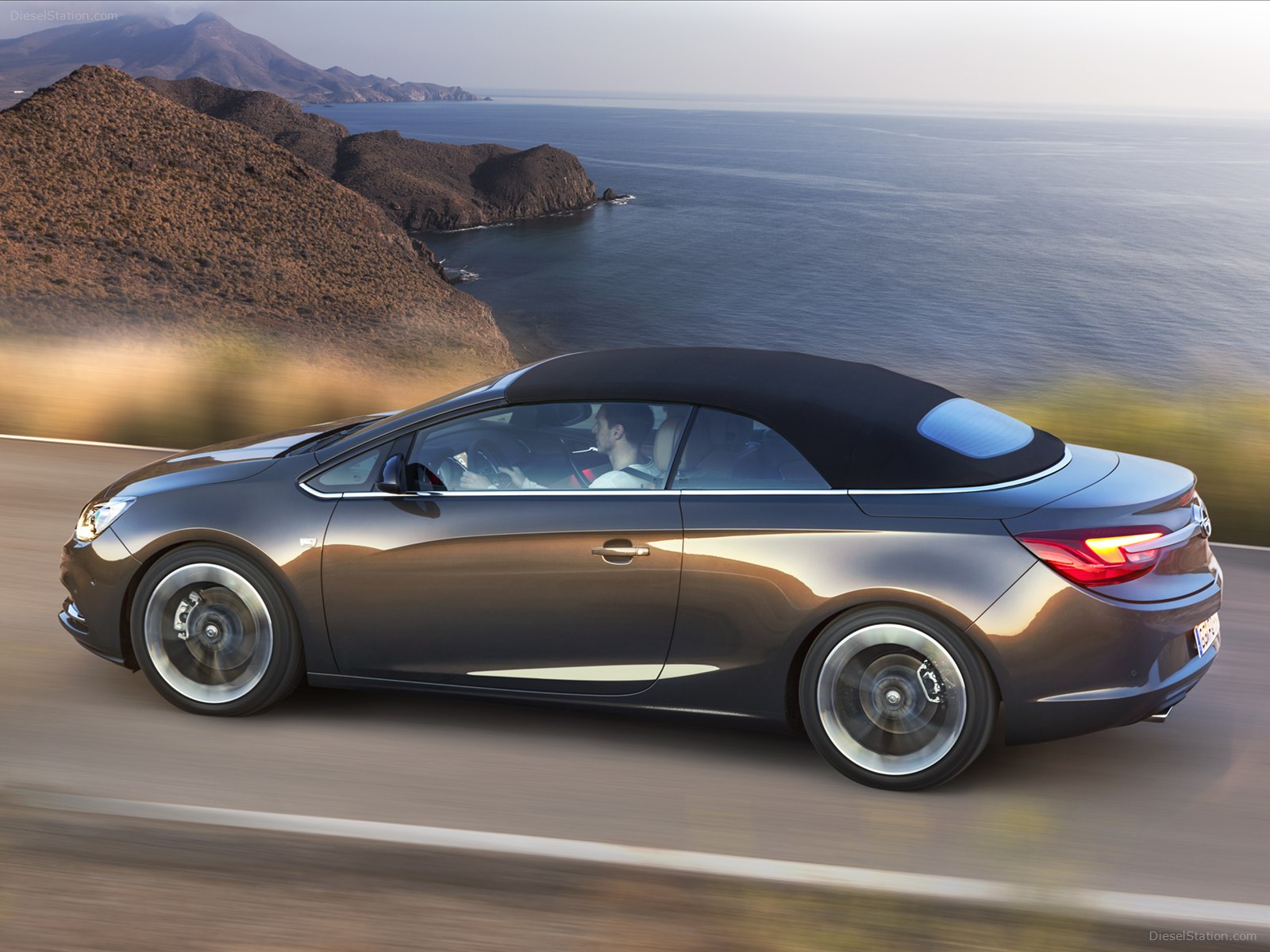 Opel Cascada 2013