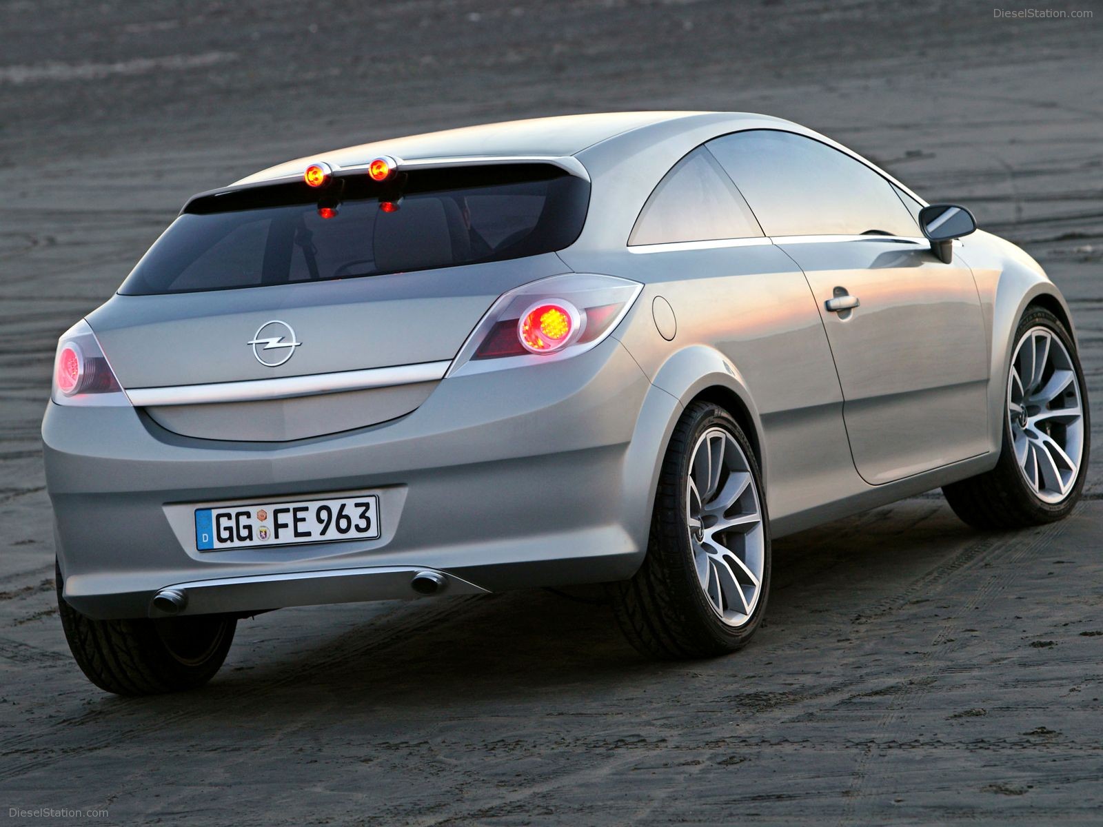 Opel GTC