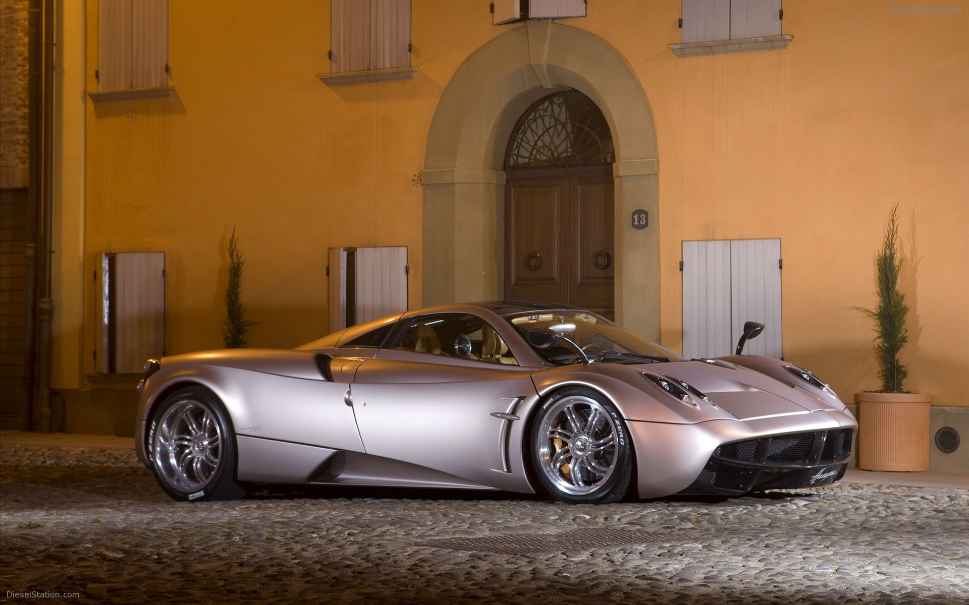 Pagani Huayra 2011