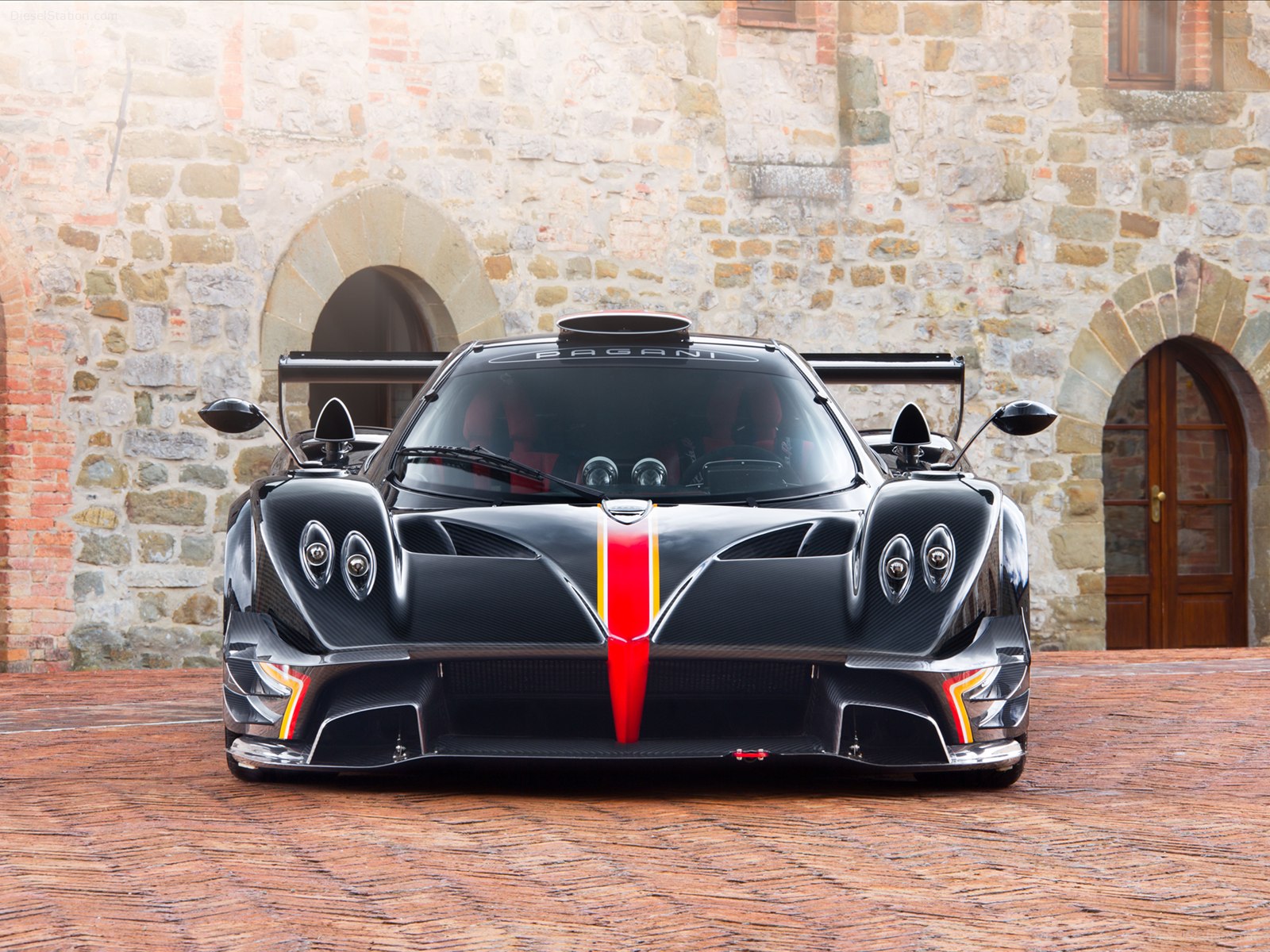 Pagani Zonda Revolucion 2013