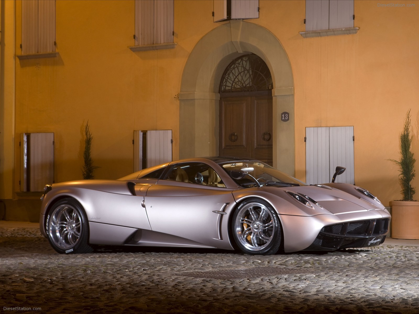 Pagani Huayra 2011