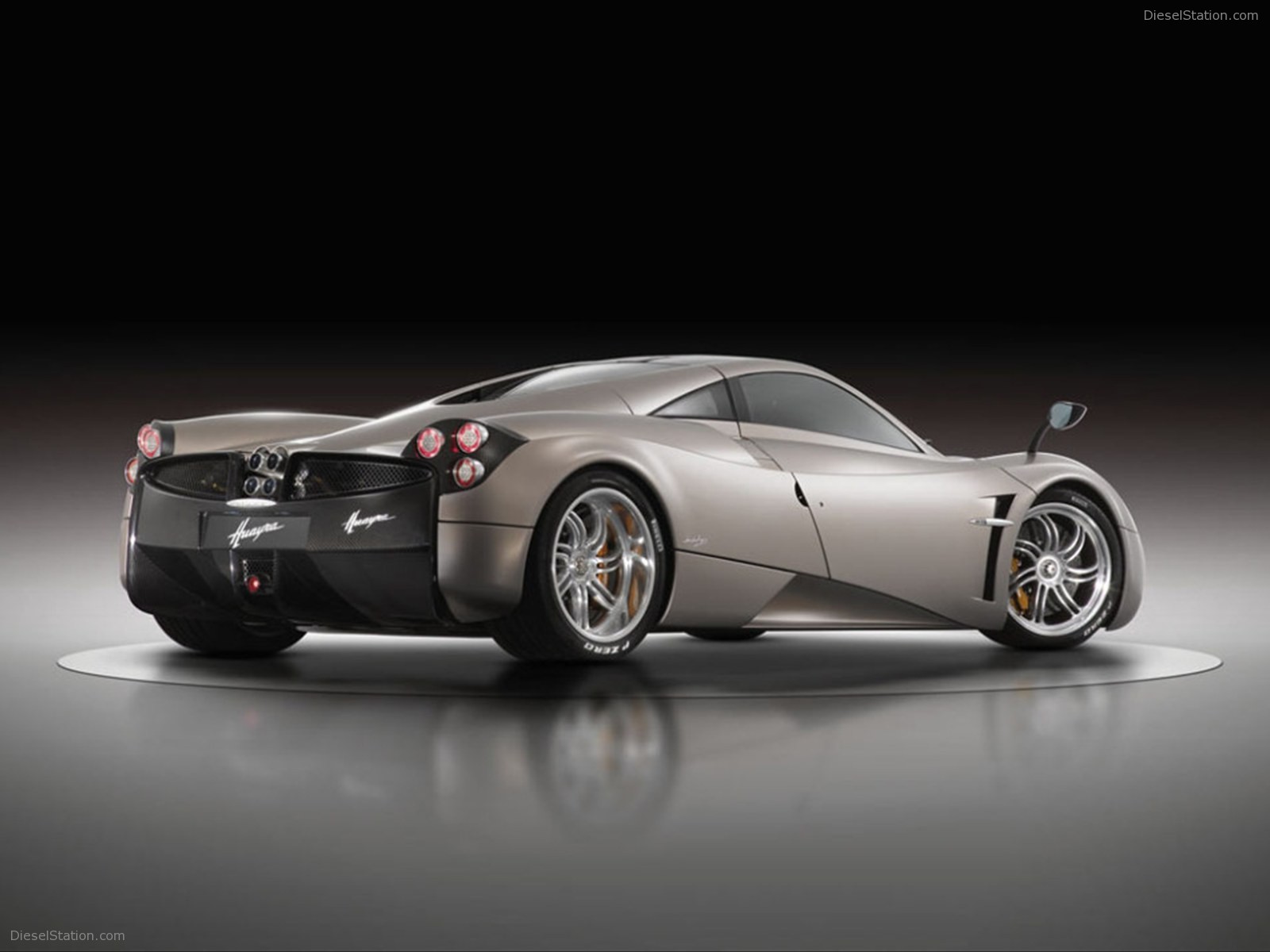 Pagani Huayra 2011