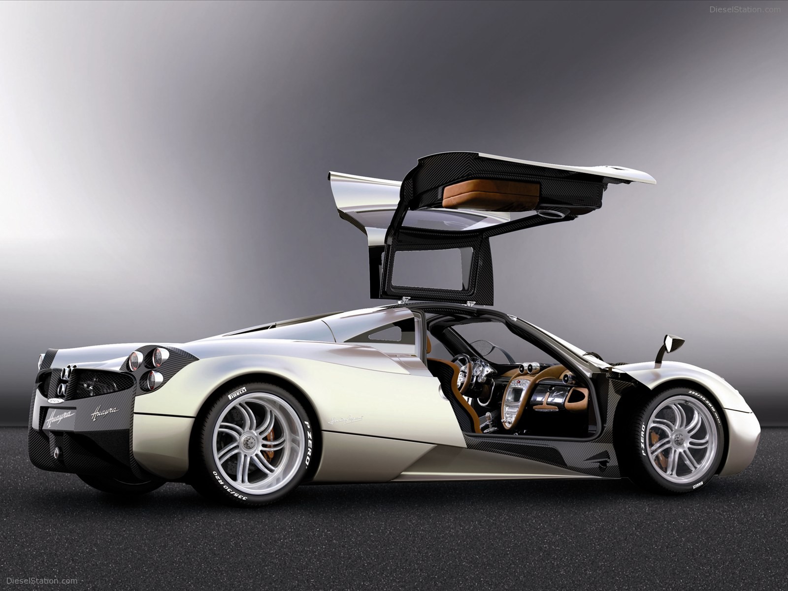 Pagani Huayra 2011