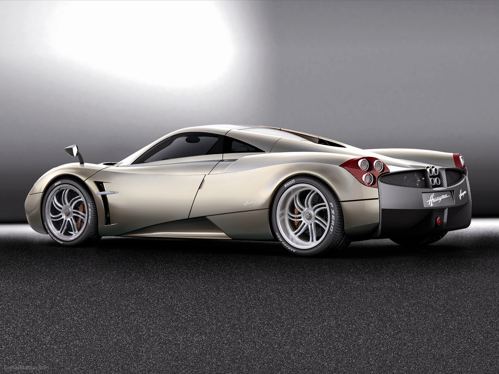 Pagani Huayra 2011