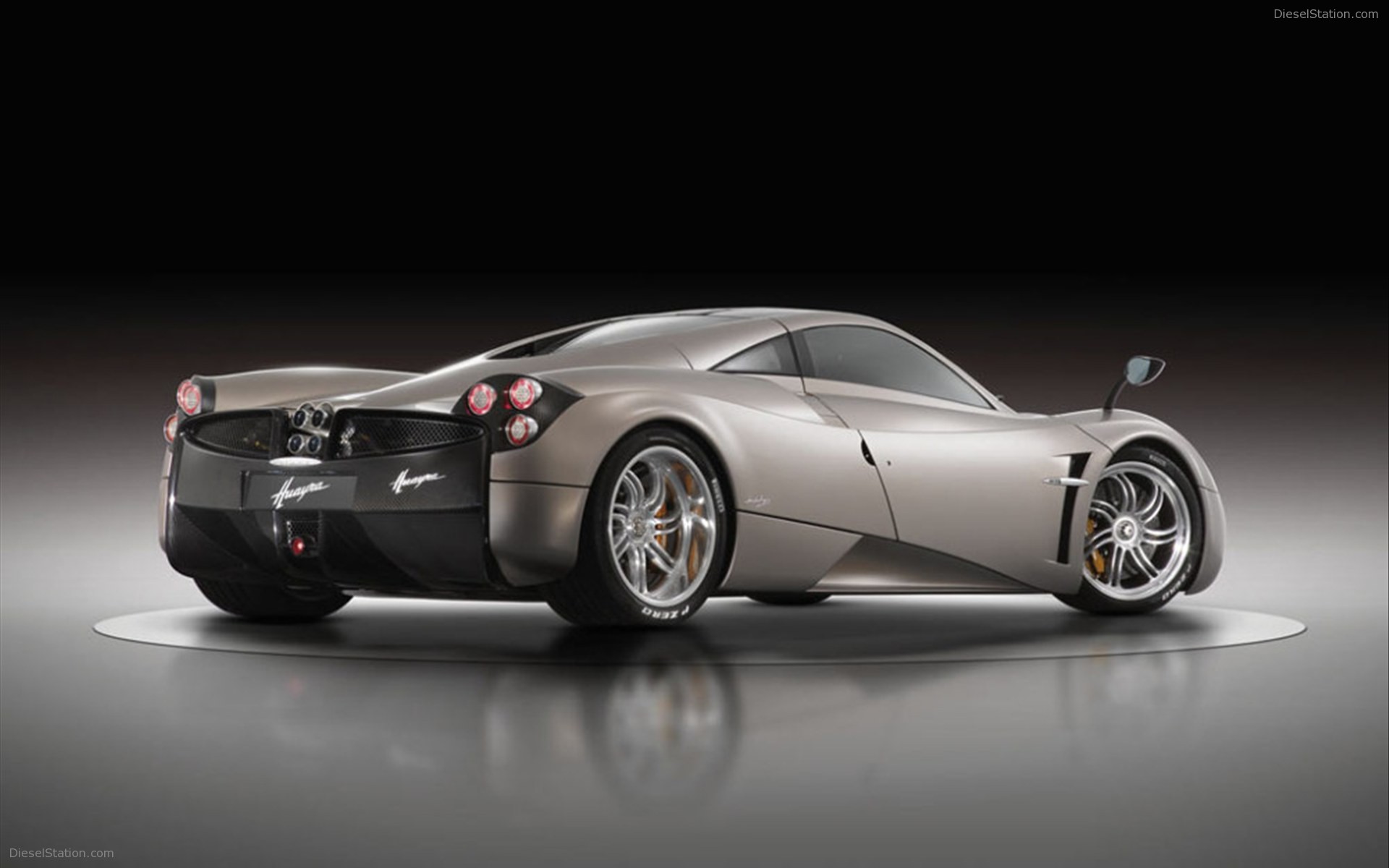 Pagani Huayra 2011