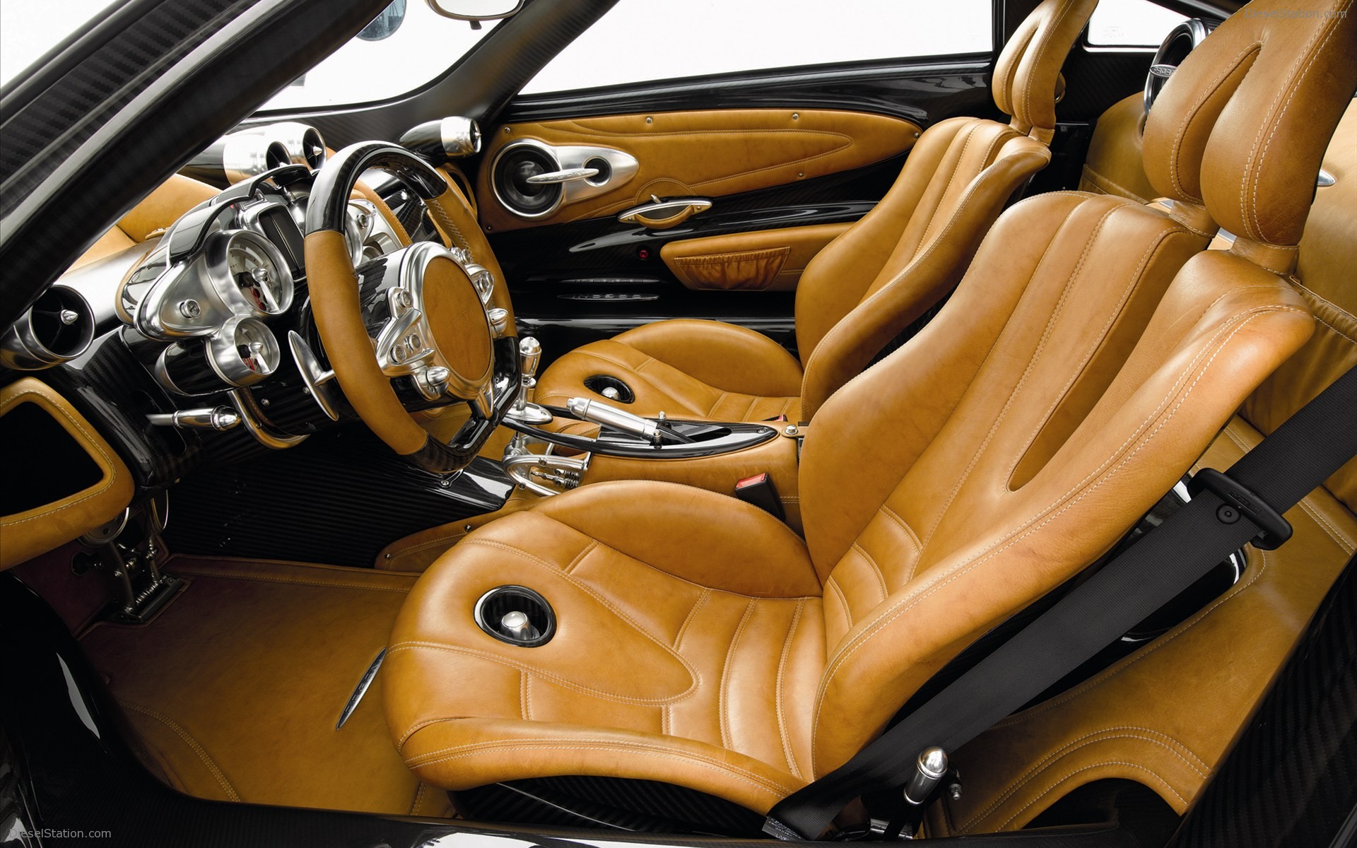 Pagani Huayra 2011