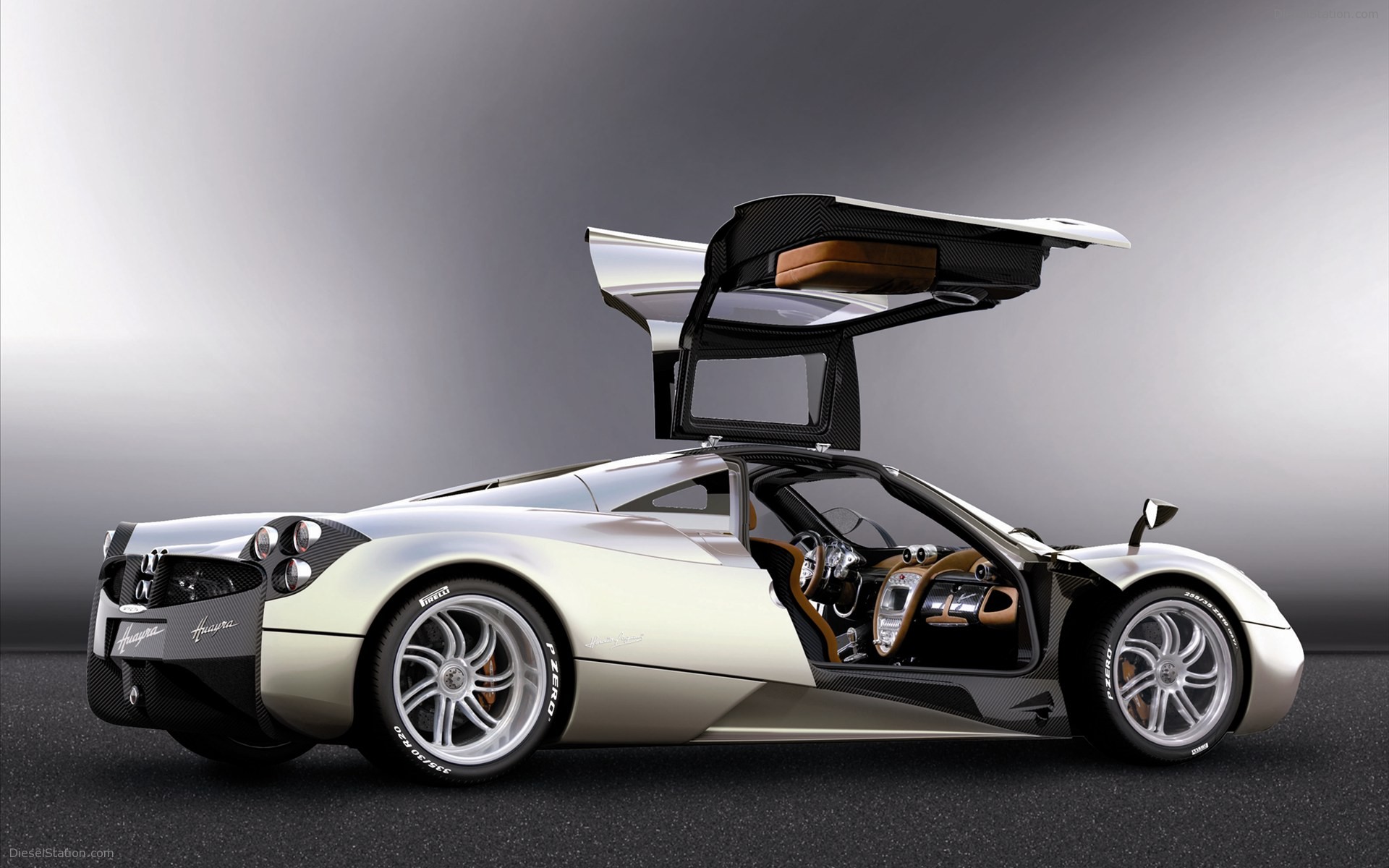 Pagani Huayra 2011