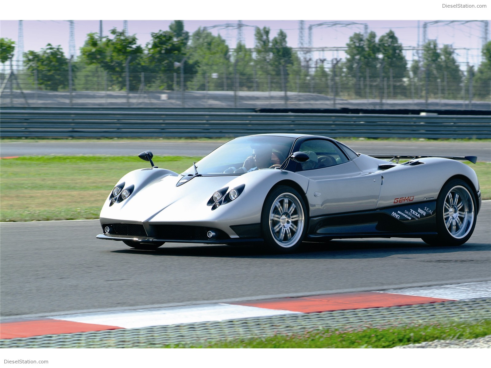 Pagani Zonda F