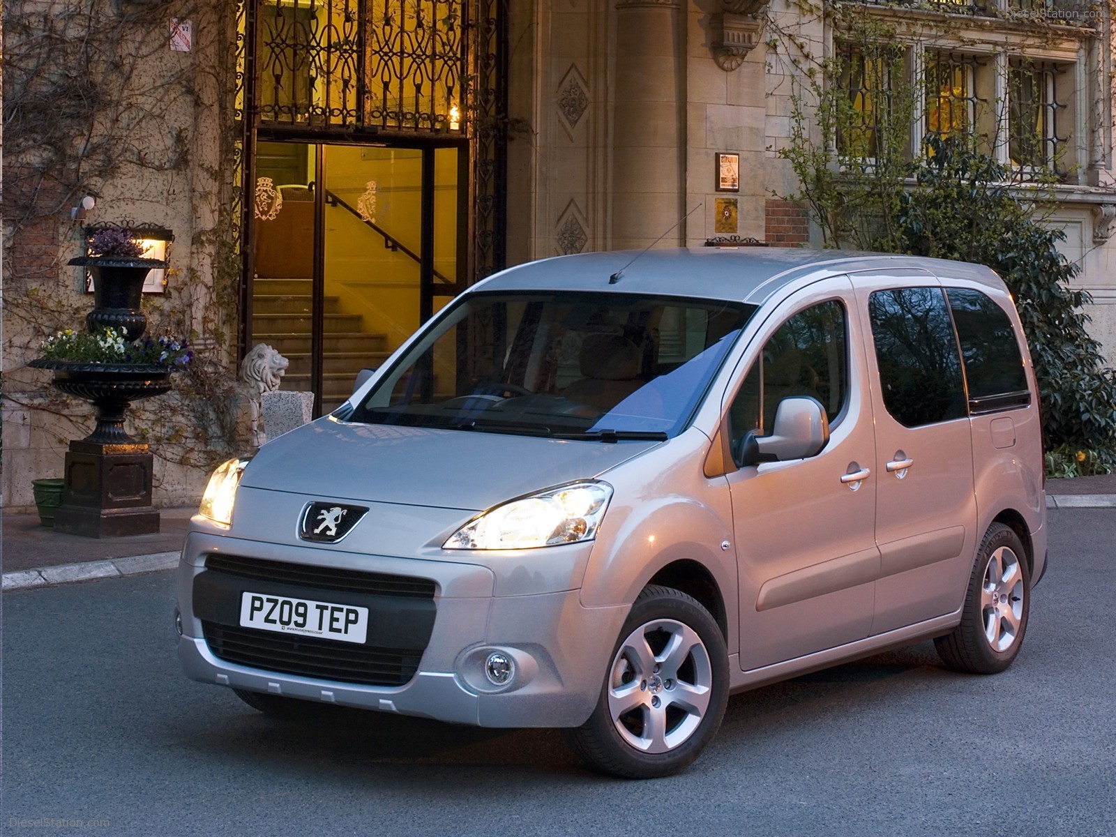 2009 PEUGEOT PARTNER TEPEE