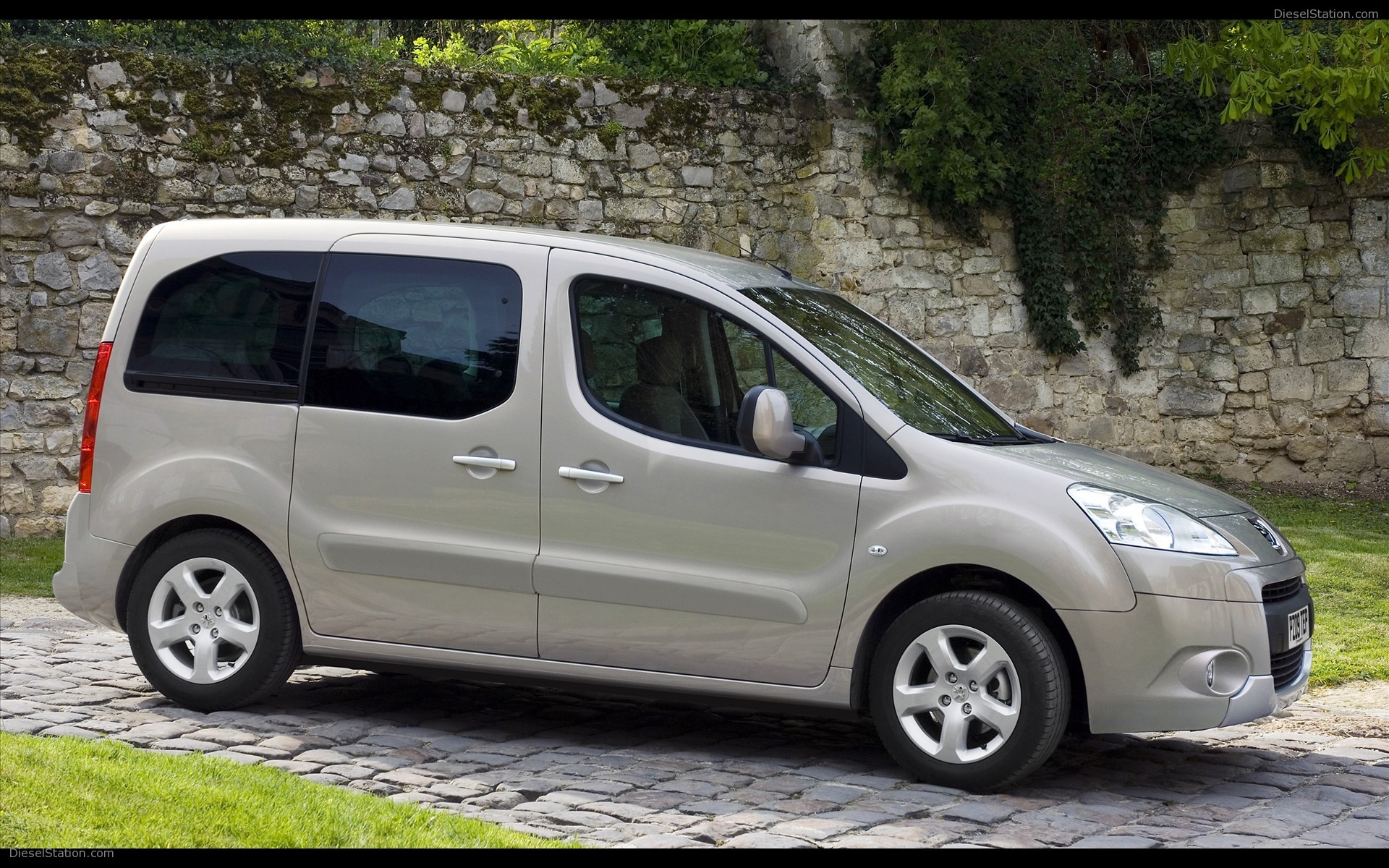 2009 PEUGEOT PARTNER TEPEE