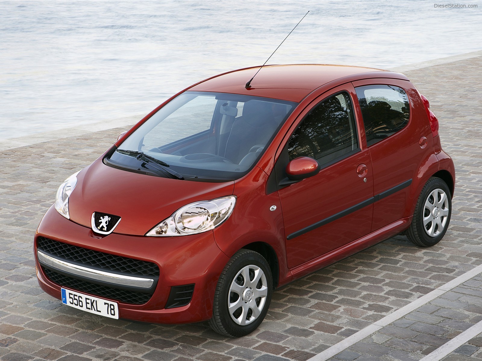 STYLISH 2009 PEUGEOT 107
