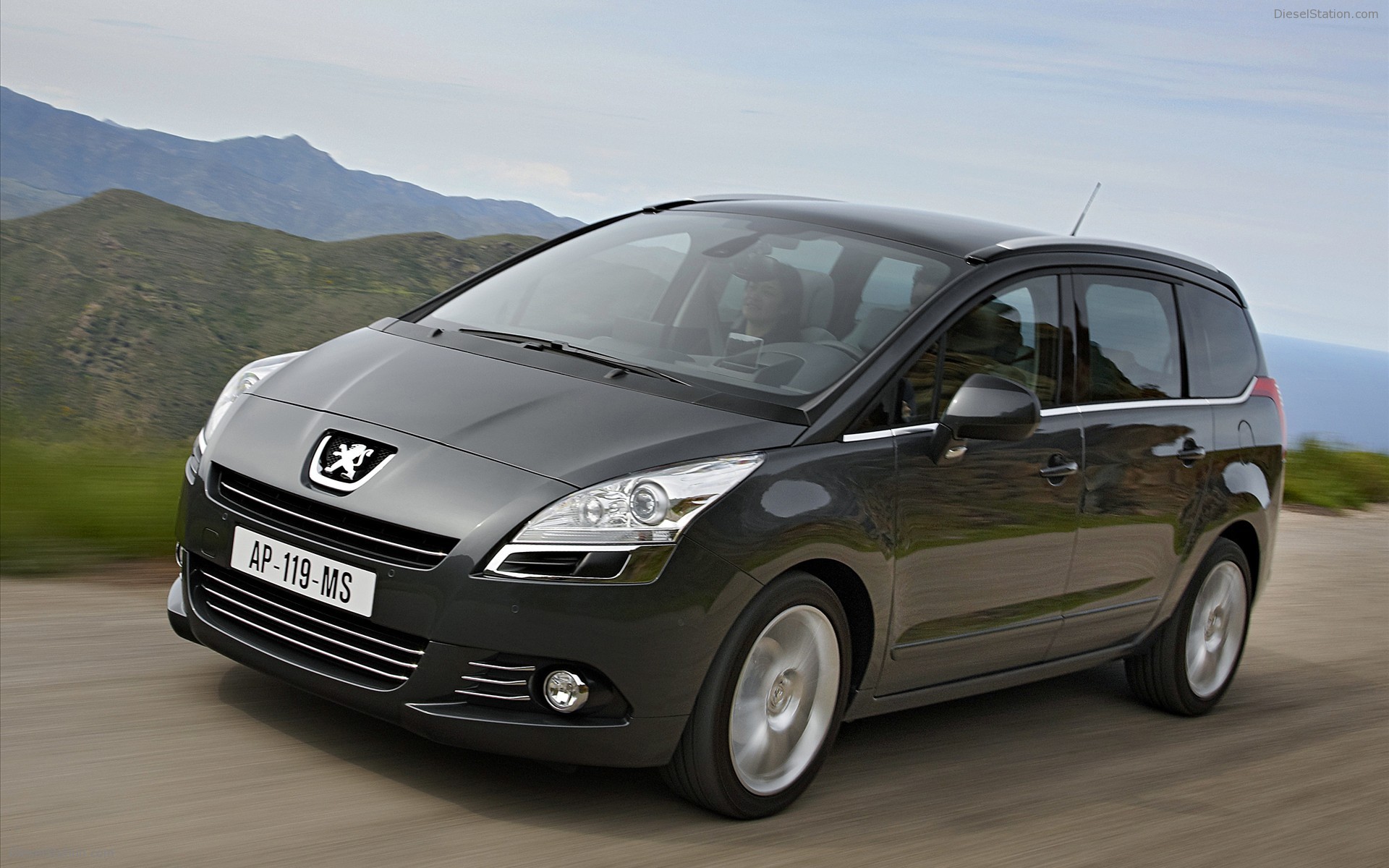 2010 Peugeot 5008