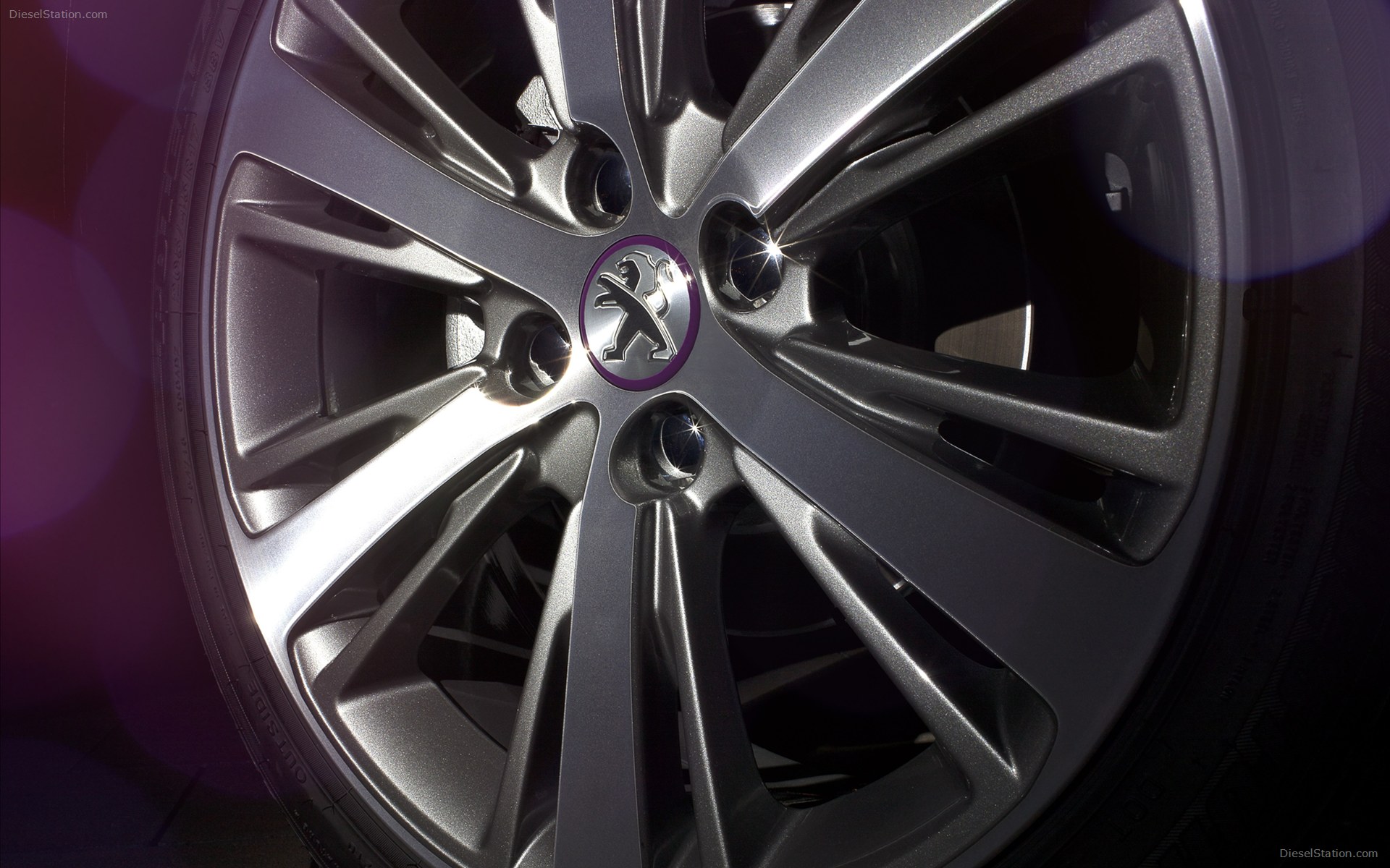 Peugeot 208 XY 2013