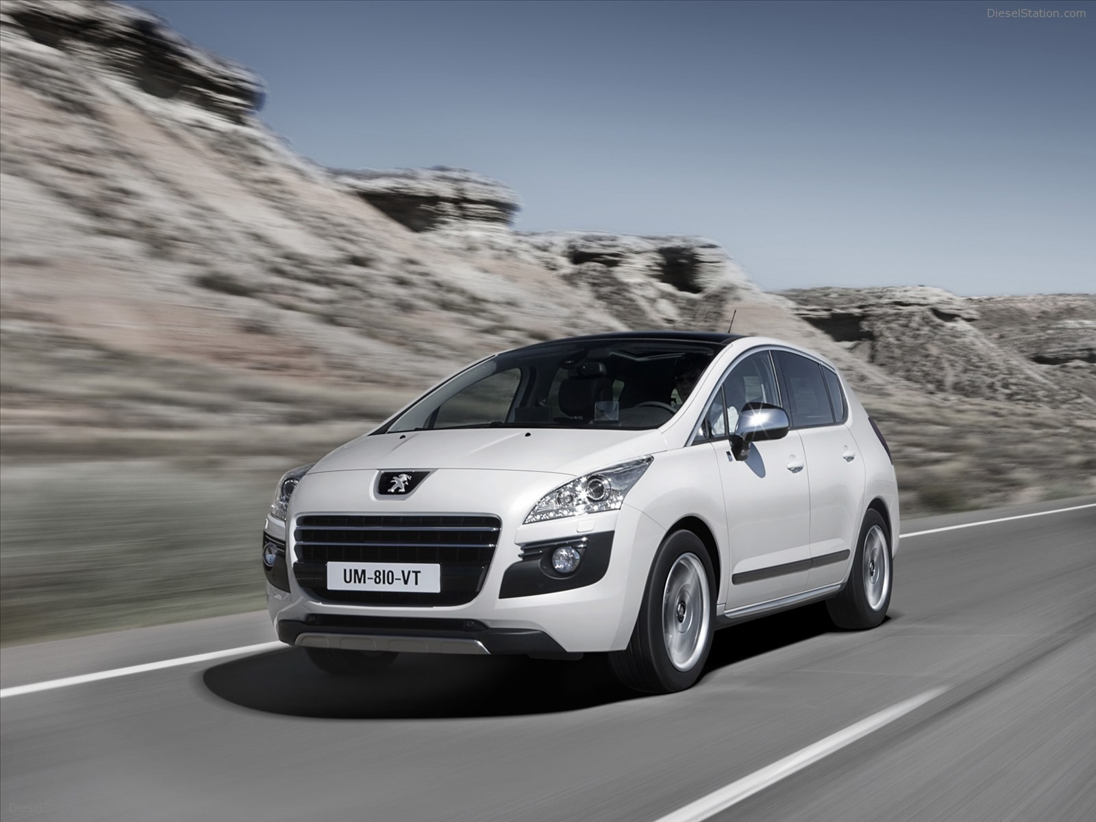 Peugeot 3008 Hybrid4 2012