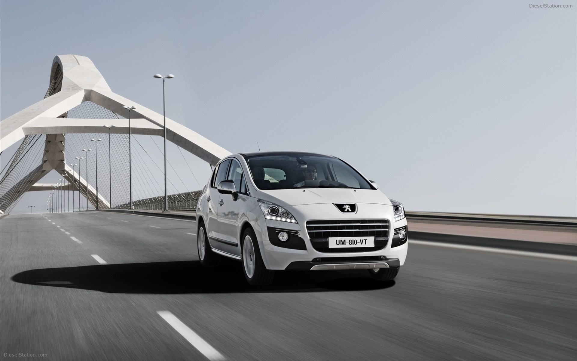 Peugeot 3008 Hybrid4 2012