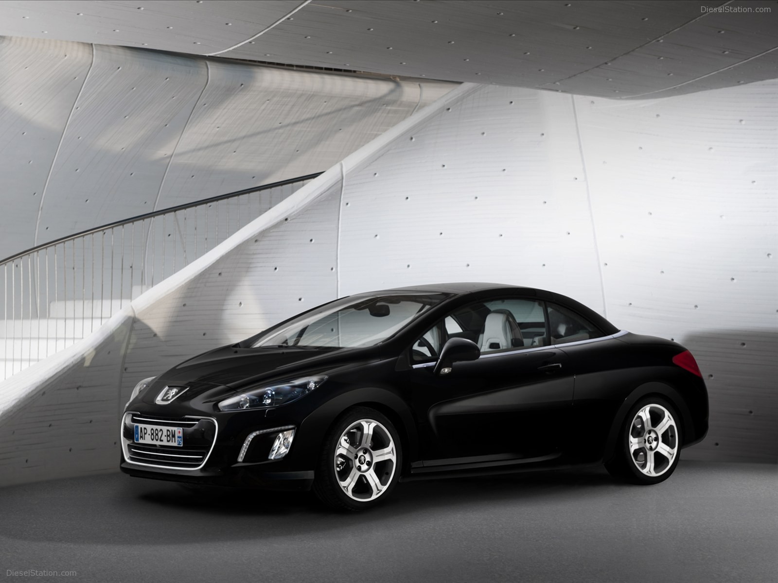 PEUGEOT 308 CC 2011