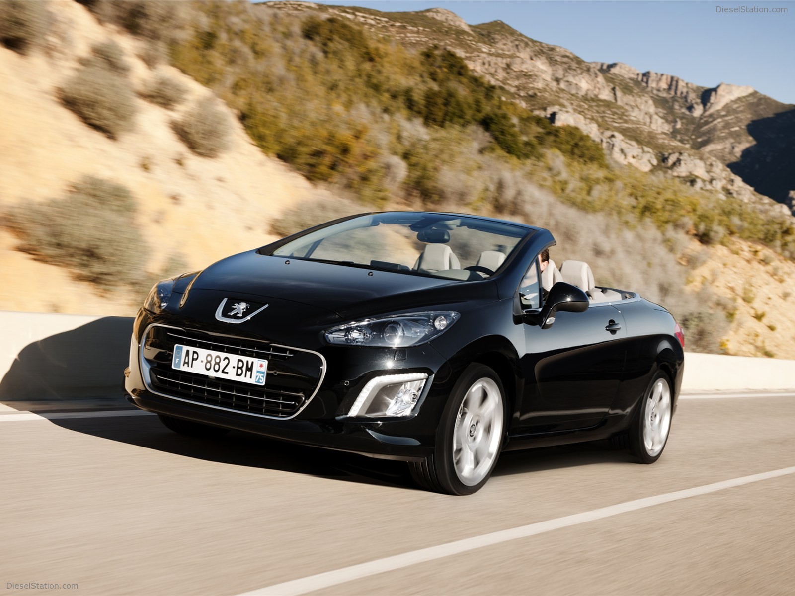 PEUGEOT 308 CC 2011