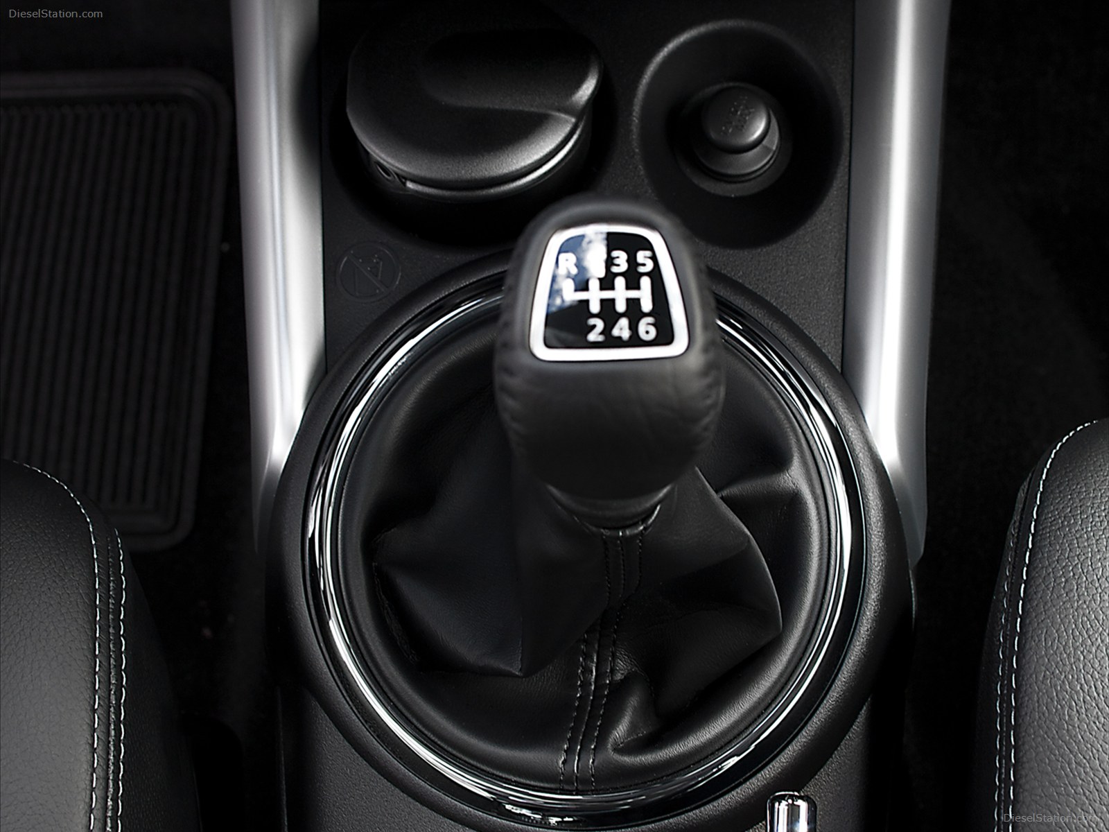 Peugeot 4008 2012
