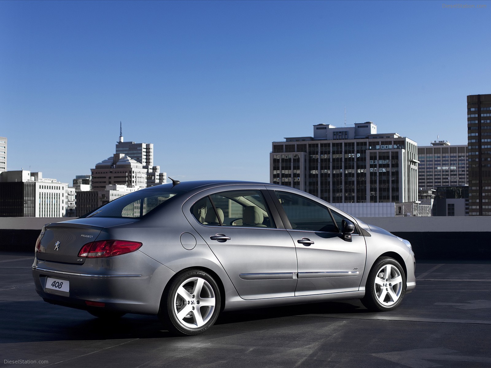 Peugeot 408 2011