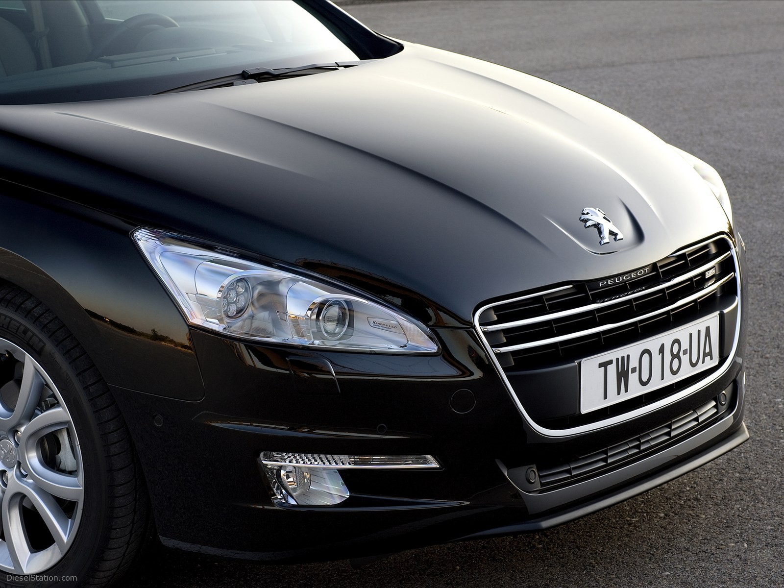 Peugeot 508 SW 2011