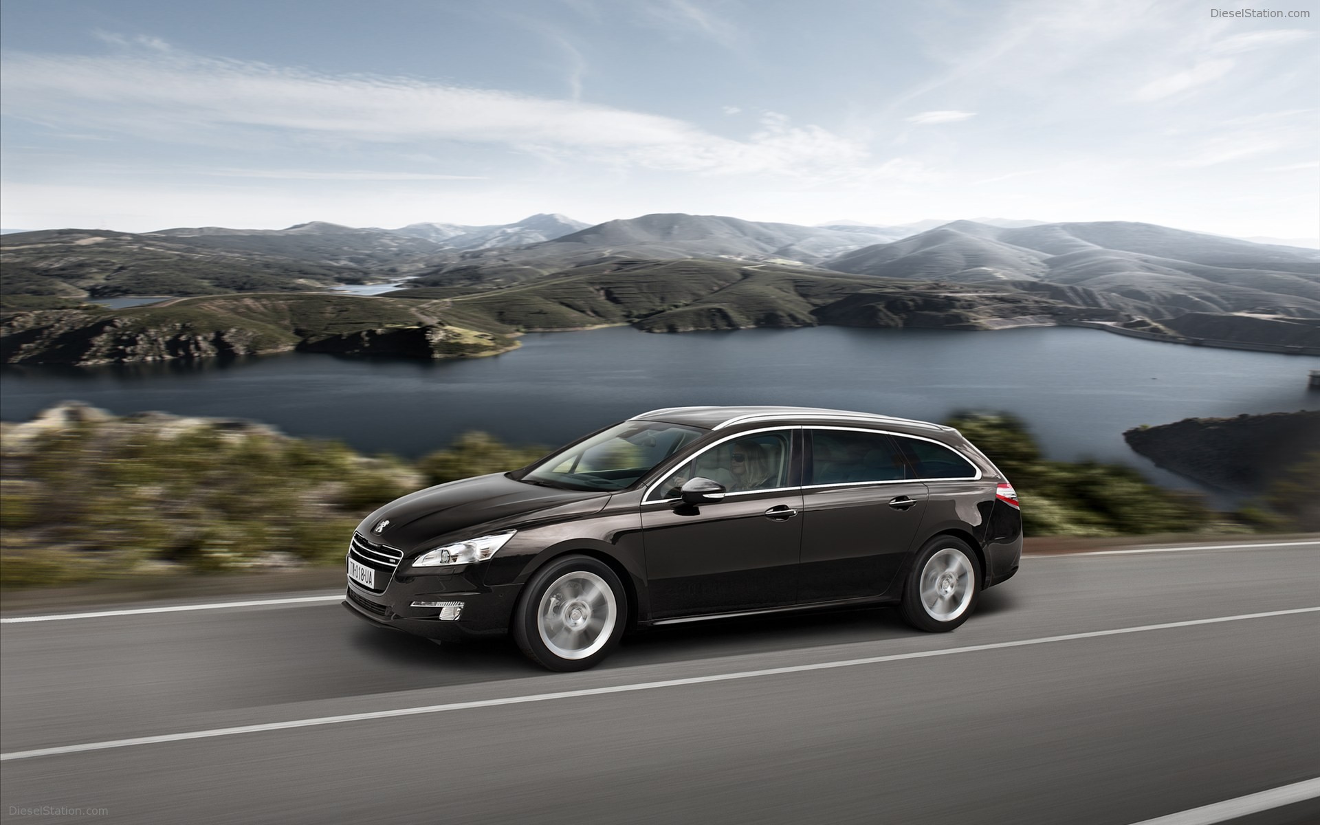Peugeot 508 SW 2011
