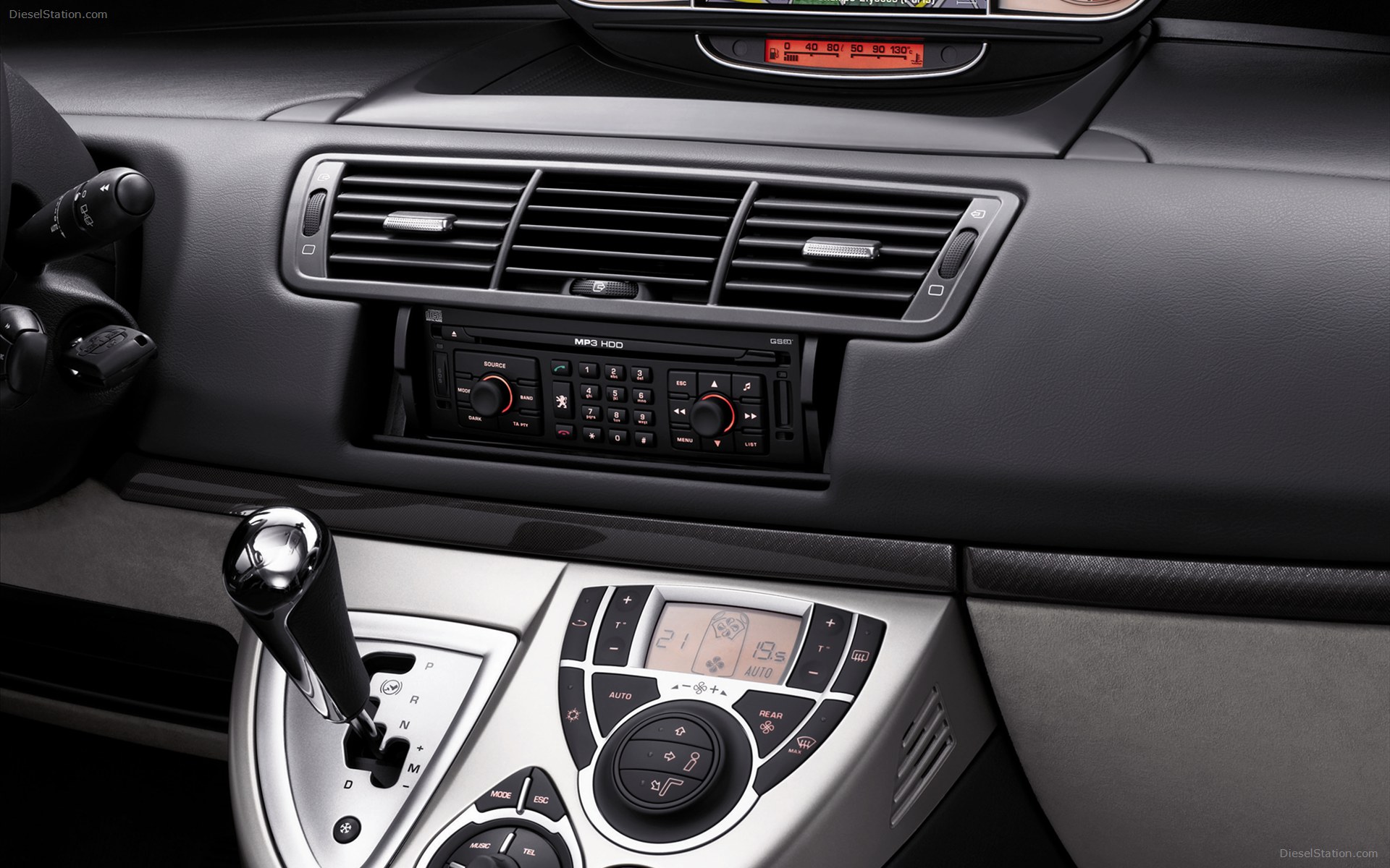 Peugeot 807 2013
