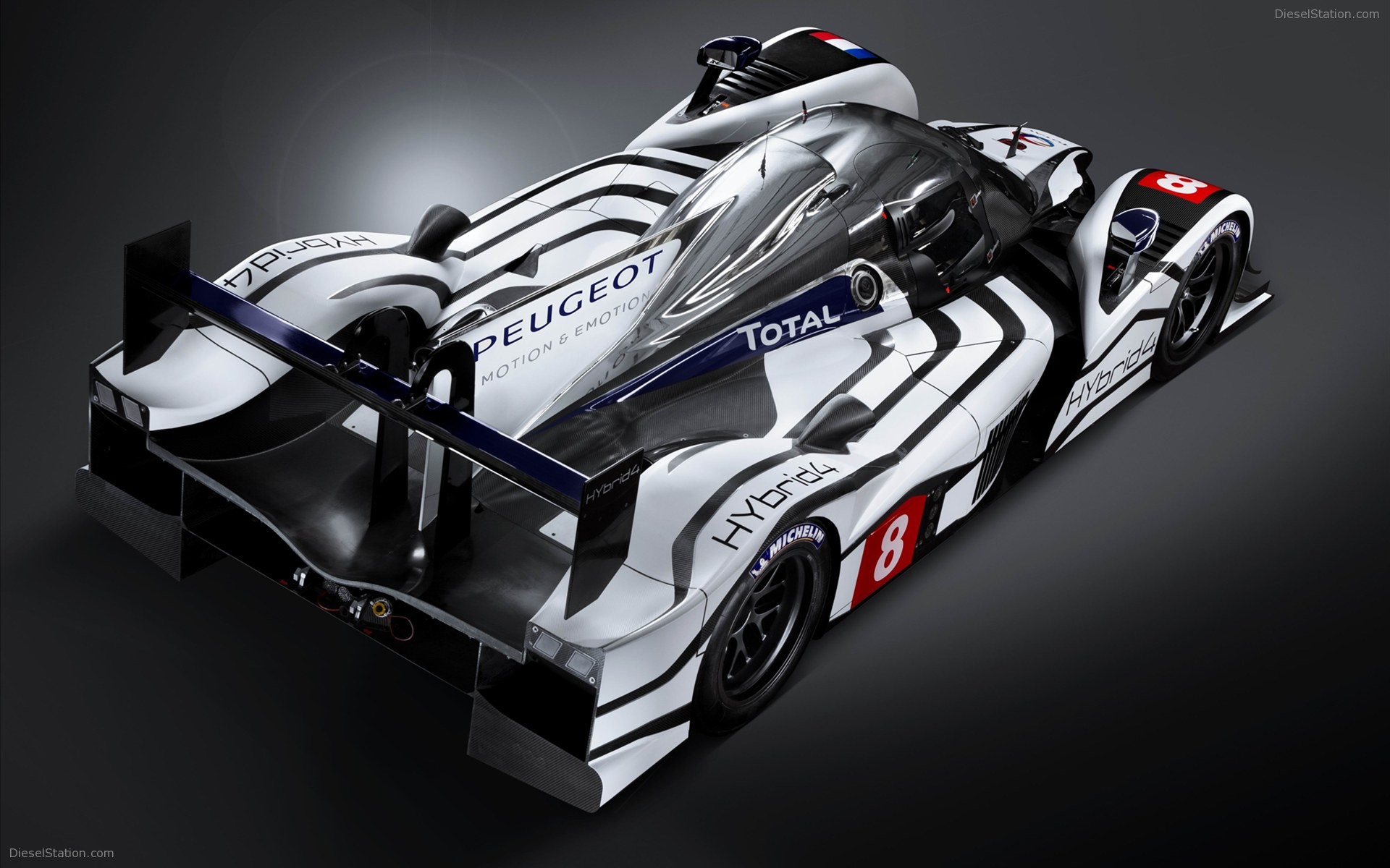Peugeot 908 HYbrid4 2011