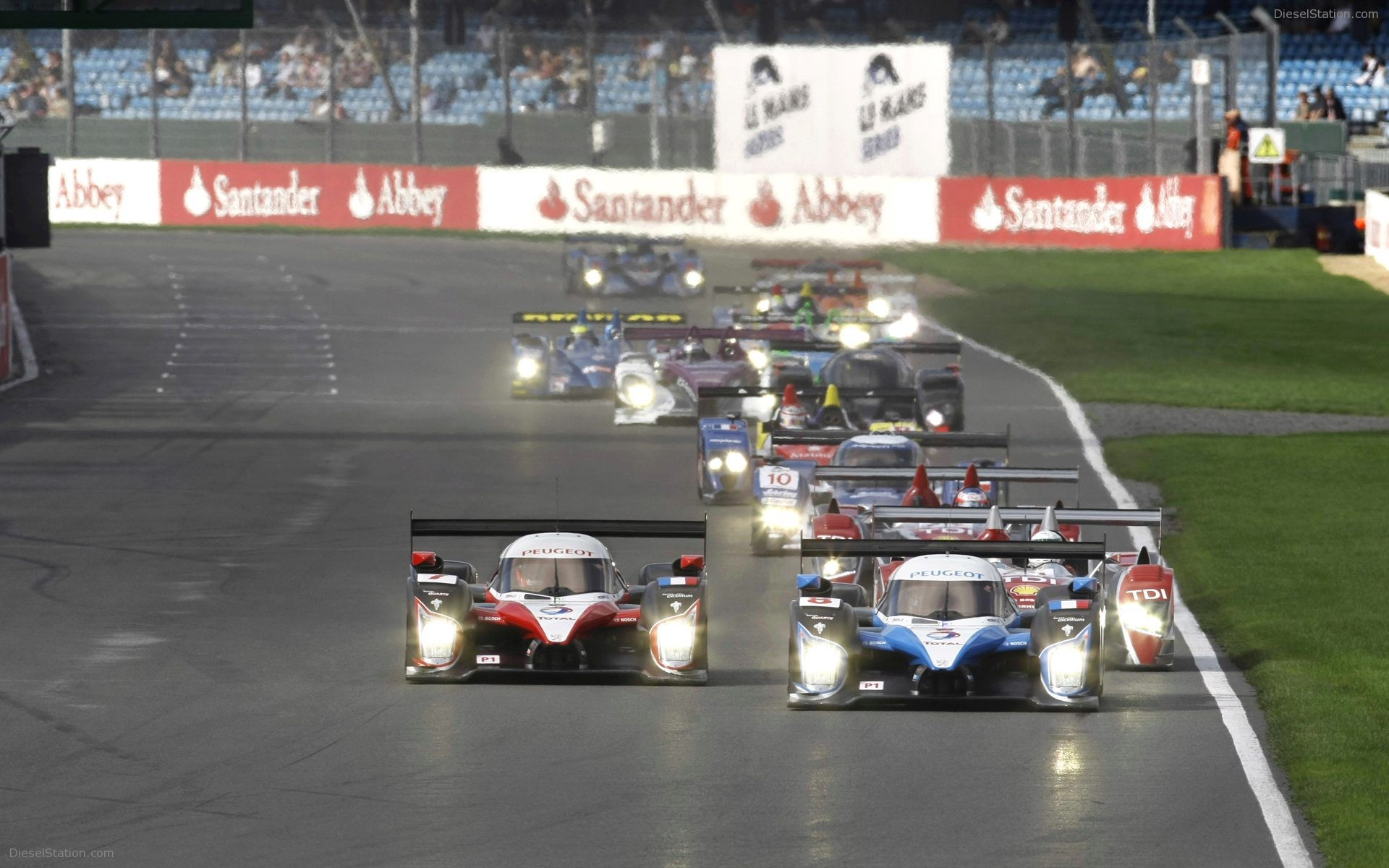 Peugeot 908 HDi FAP at SilverStone