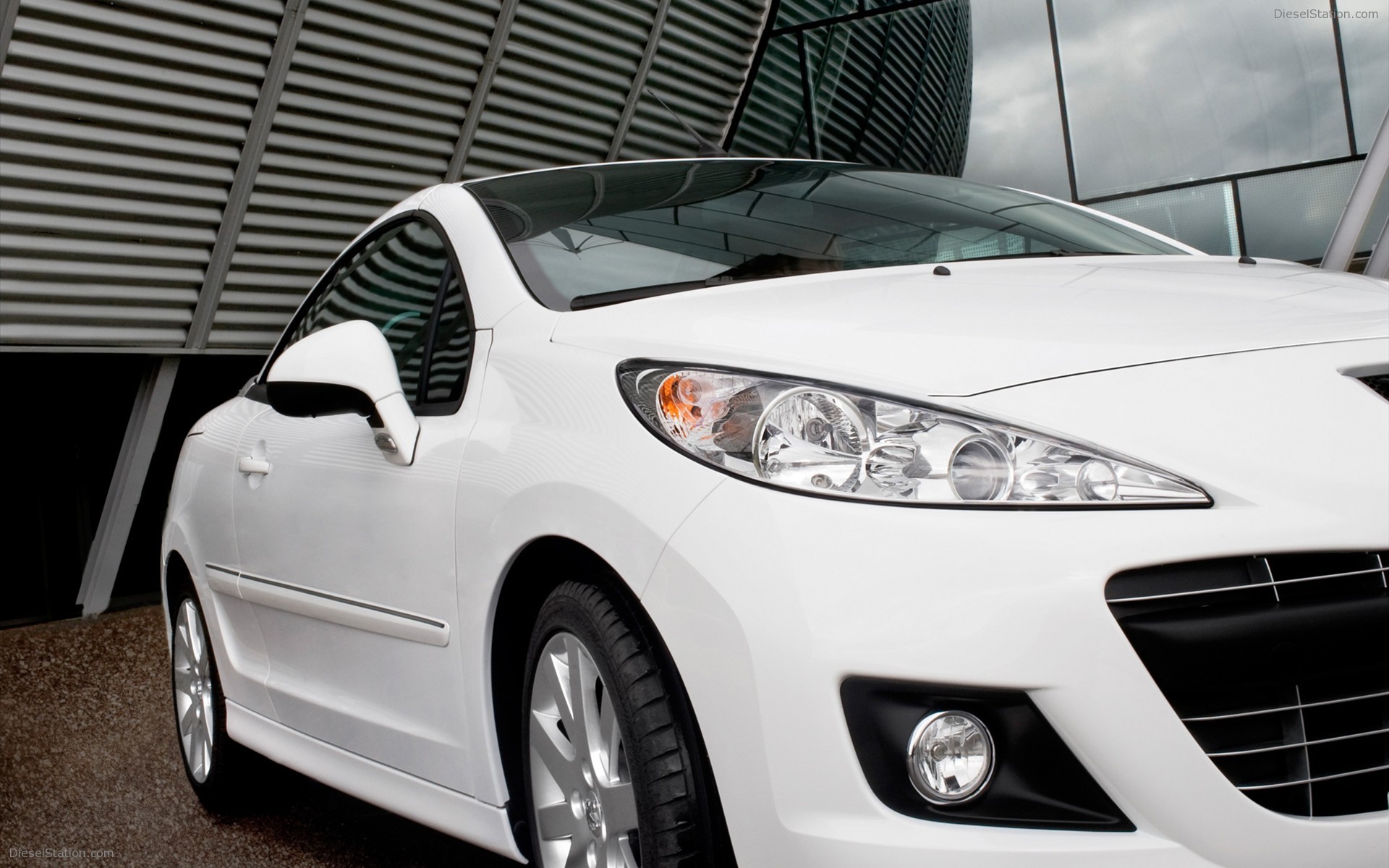 Restyled Peugeot 207CC