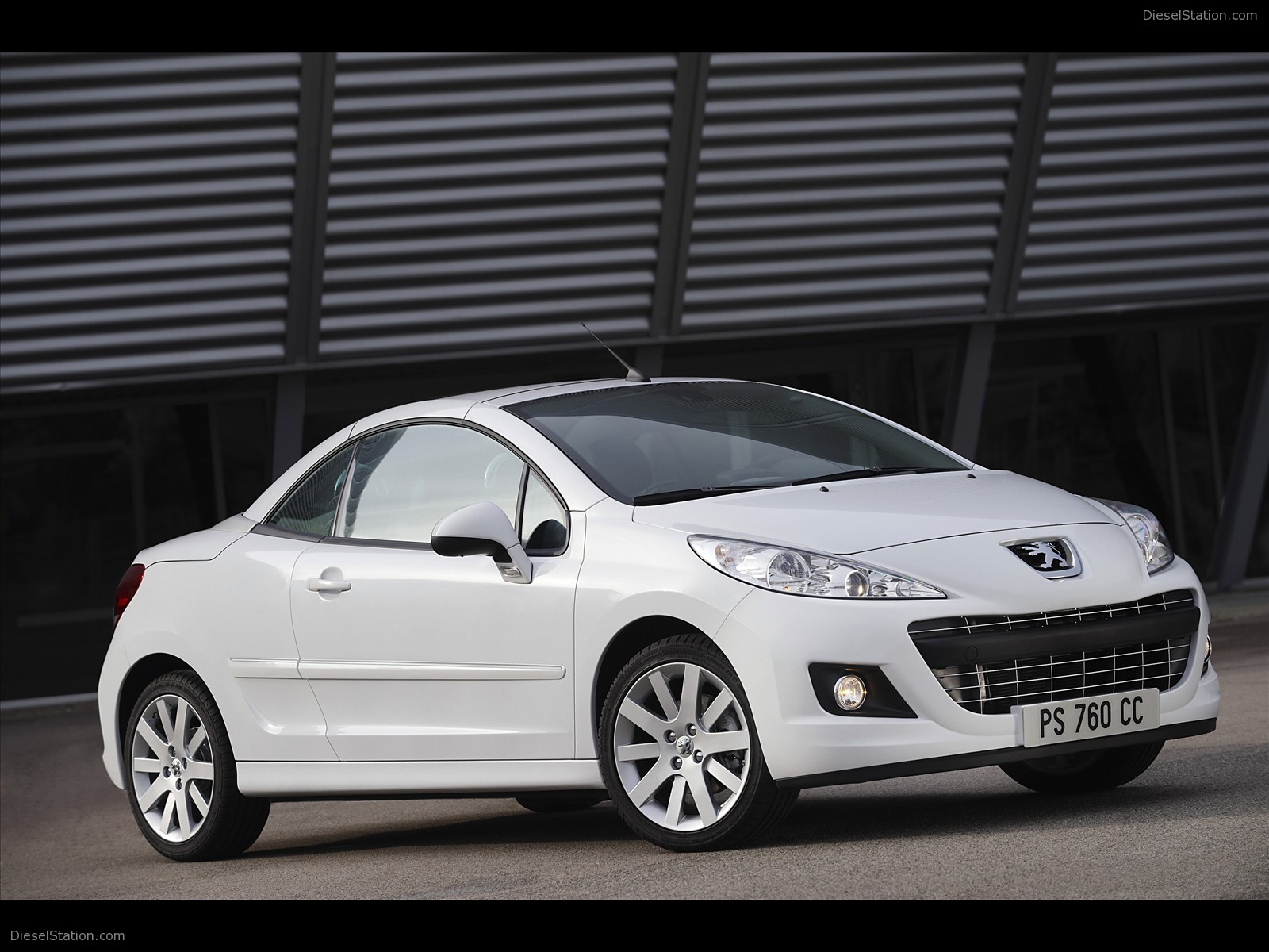 Restyled Peugeot 207