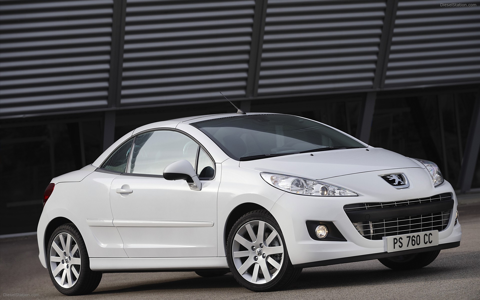 Restyled Peugeot 207