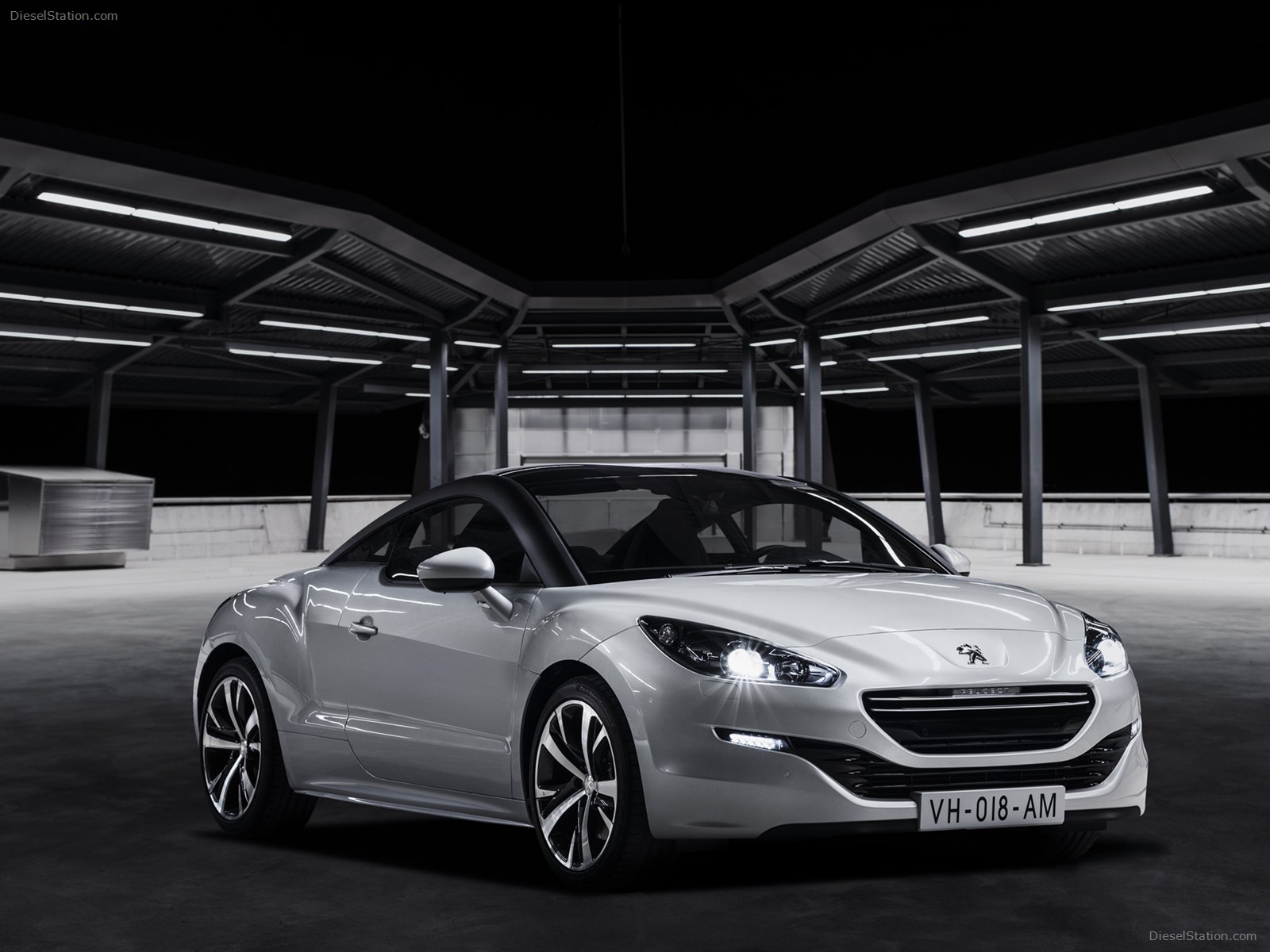 Peugeot RCZ Sports Coupe 2013