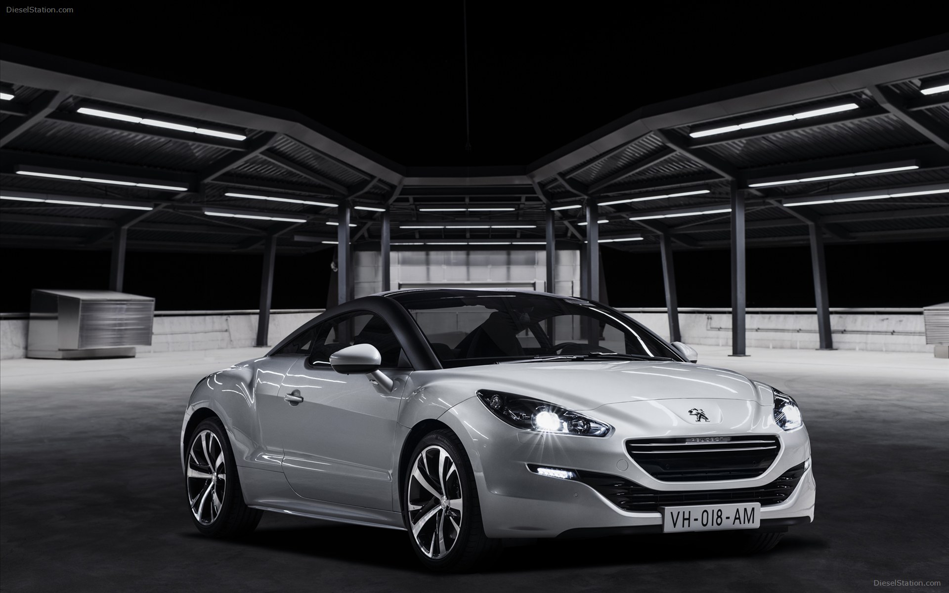 Peugeot RCZ Sports Coupe 2013
