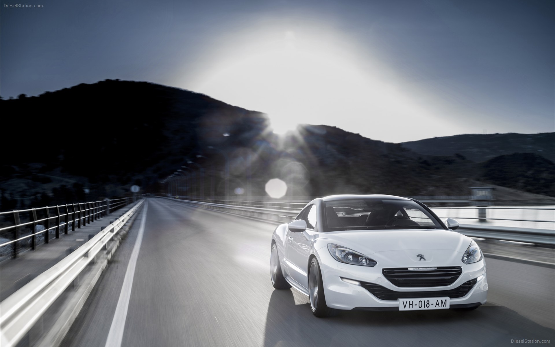 Peugeot RCZ Sports Coupe 2013