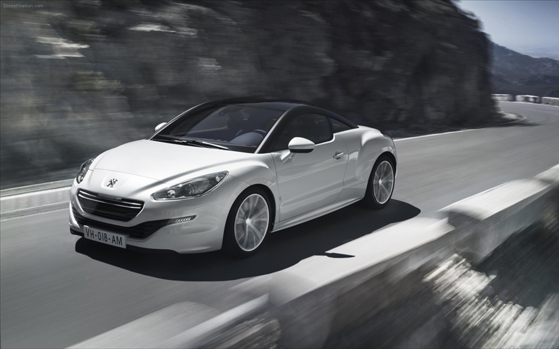 Peugeot RCZ Sports Coupe 2013