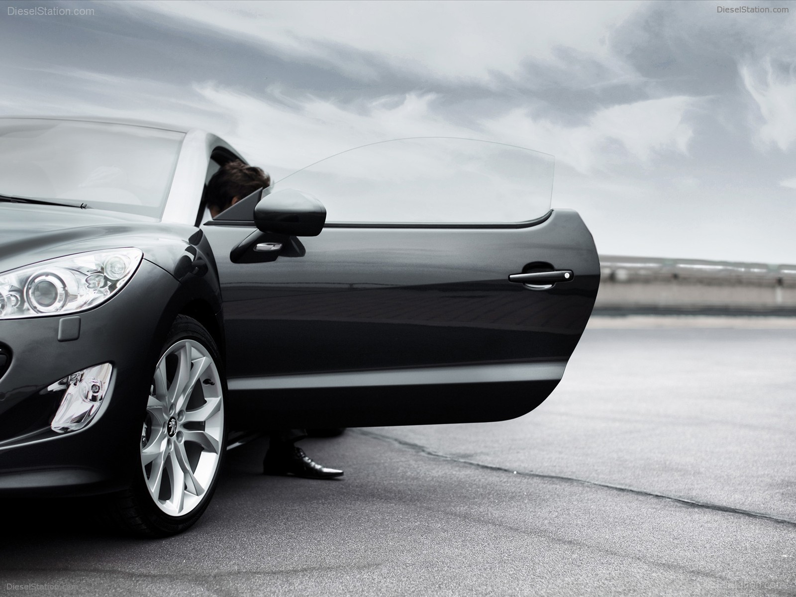 2011 - Peugeot RCZ