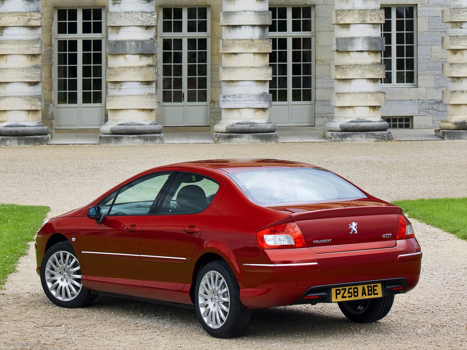 The New 2009 Peugeot 407