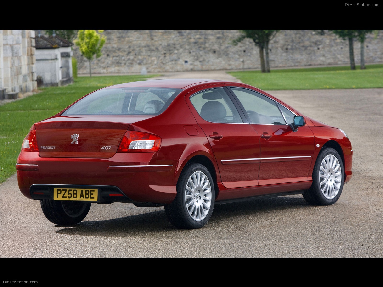 The New 2009 Peugeot 407