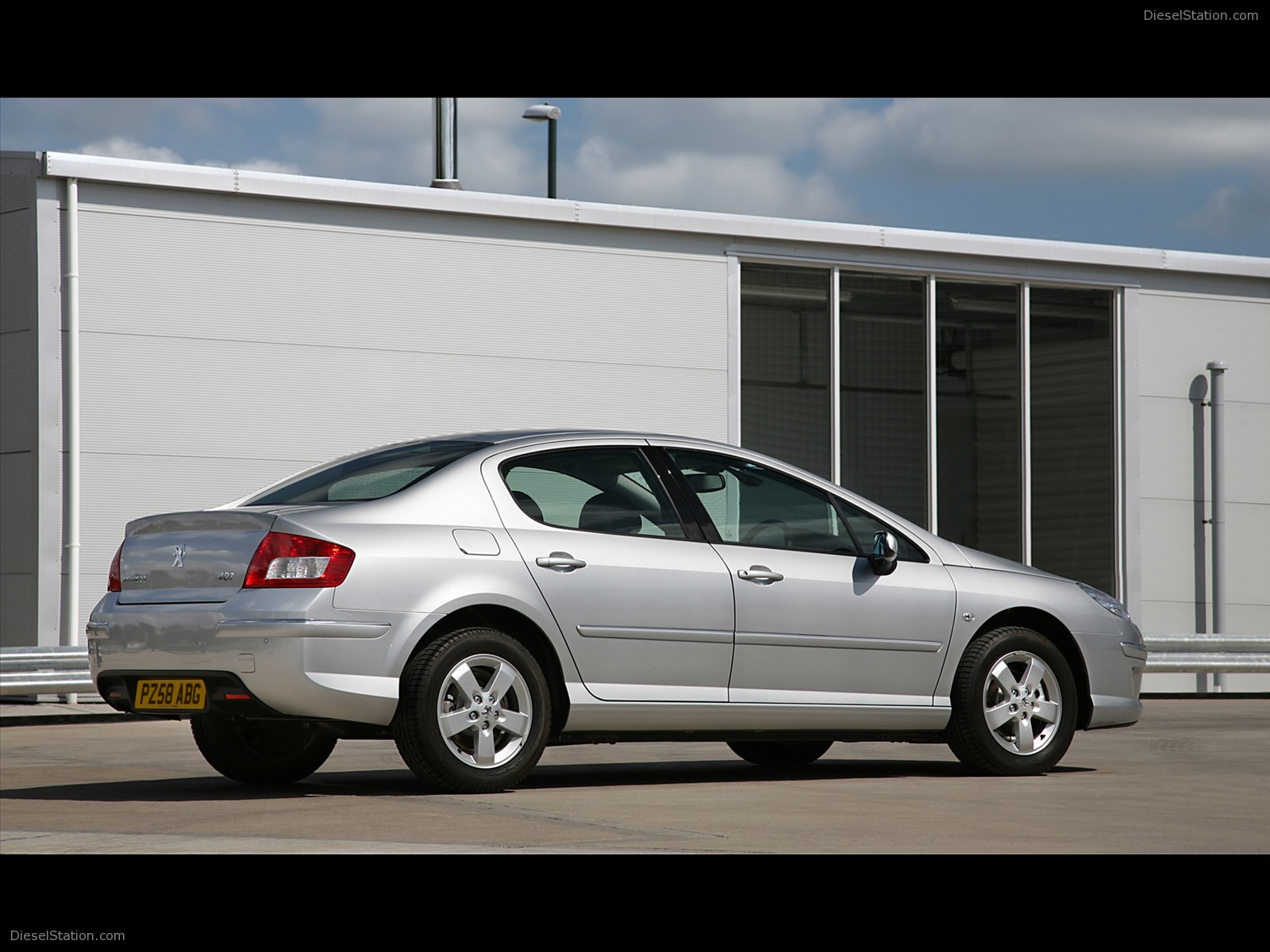 The New 2009 Peugeot 407