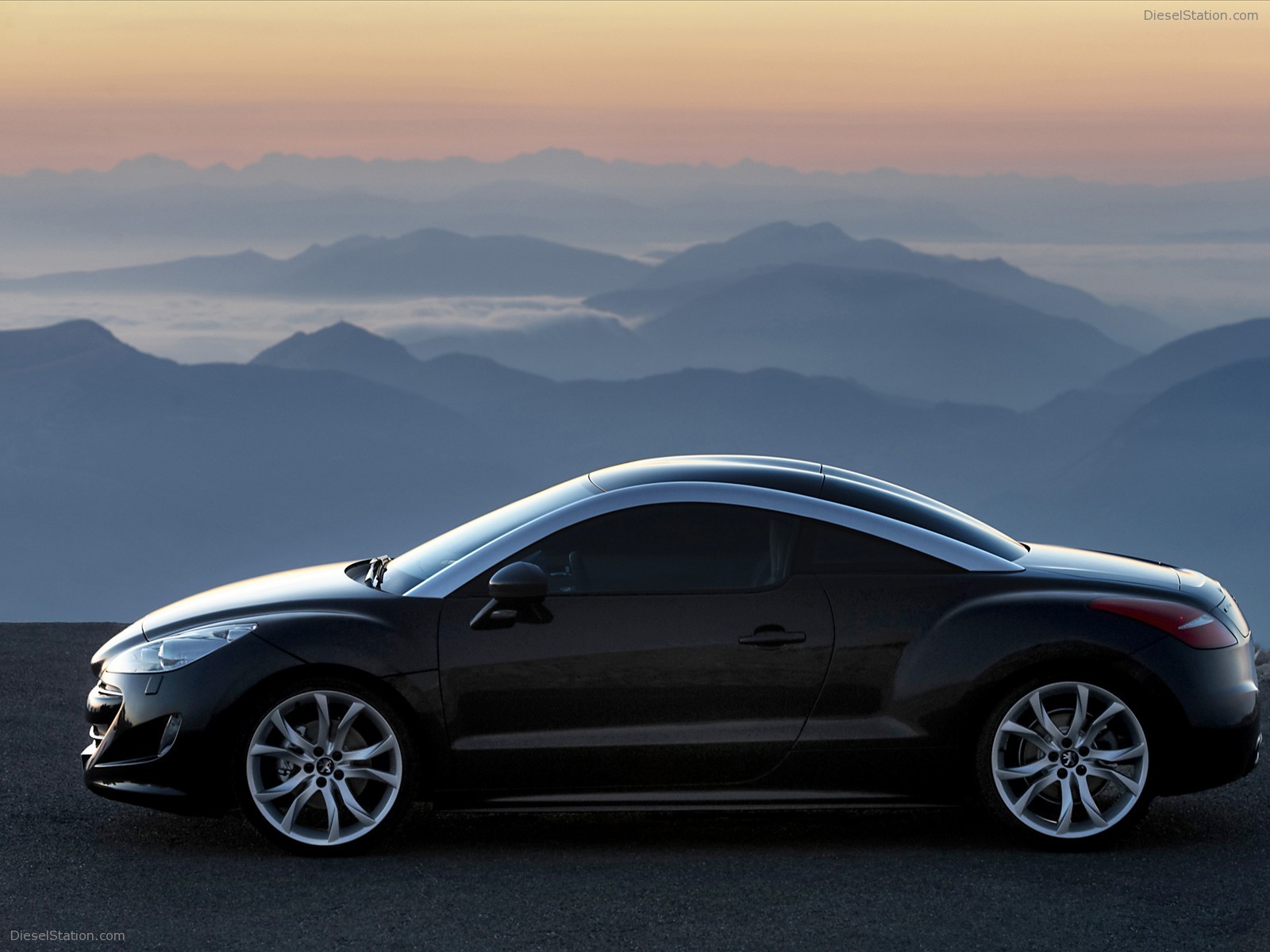 The Peugeot RCZ - A Dynamic New Chapter The Peugeot RCZ - A Dynamic New Chapter