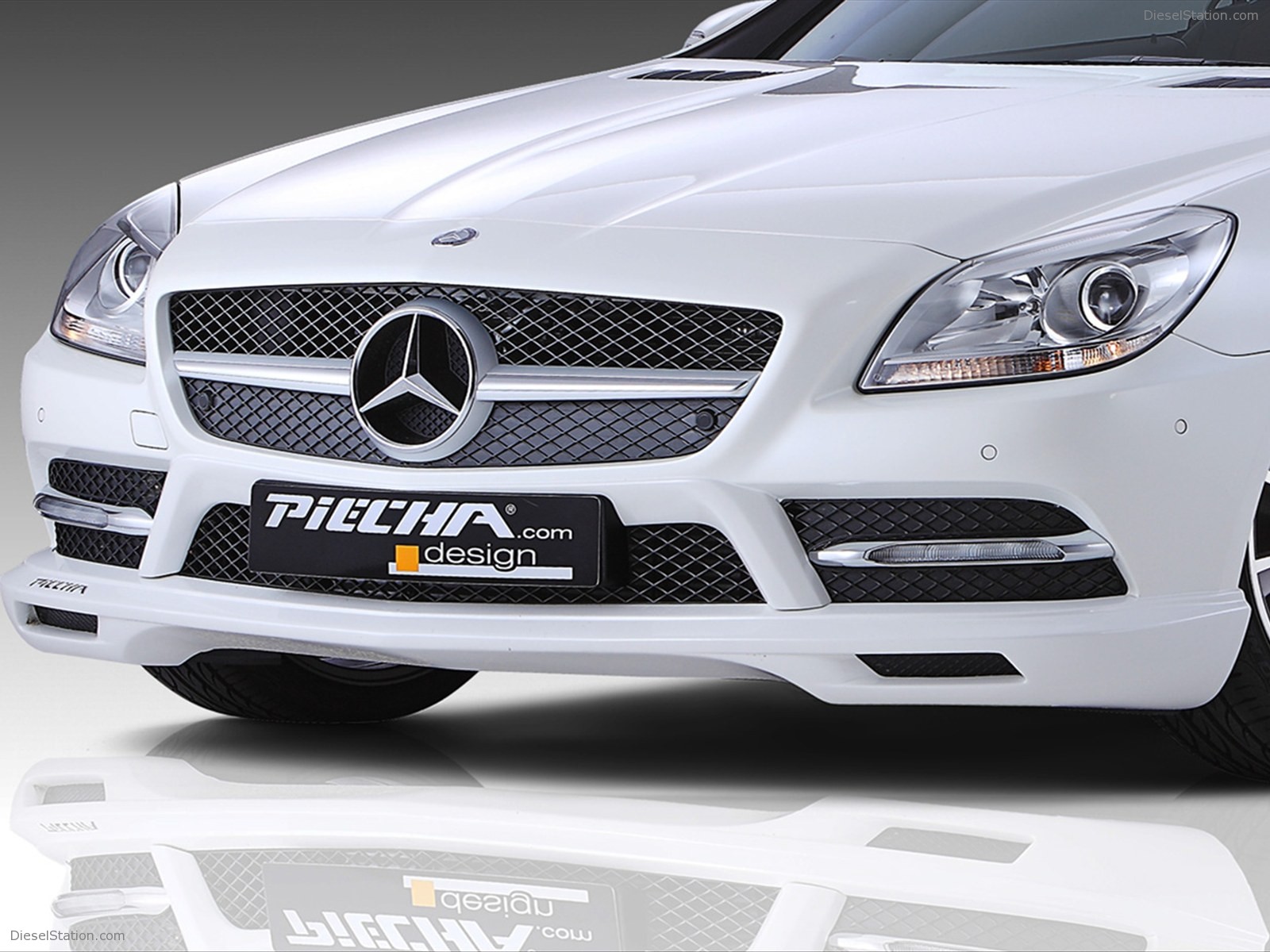 Piecha Design Mercedes-Benz SLK R172 Accurian RS 2011 Piecha Design Mercedes-Benz SLK R172 Accurian RS 2011