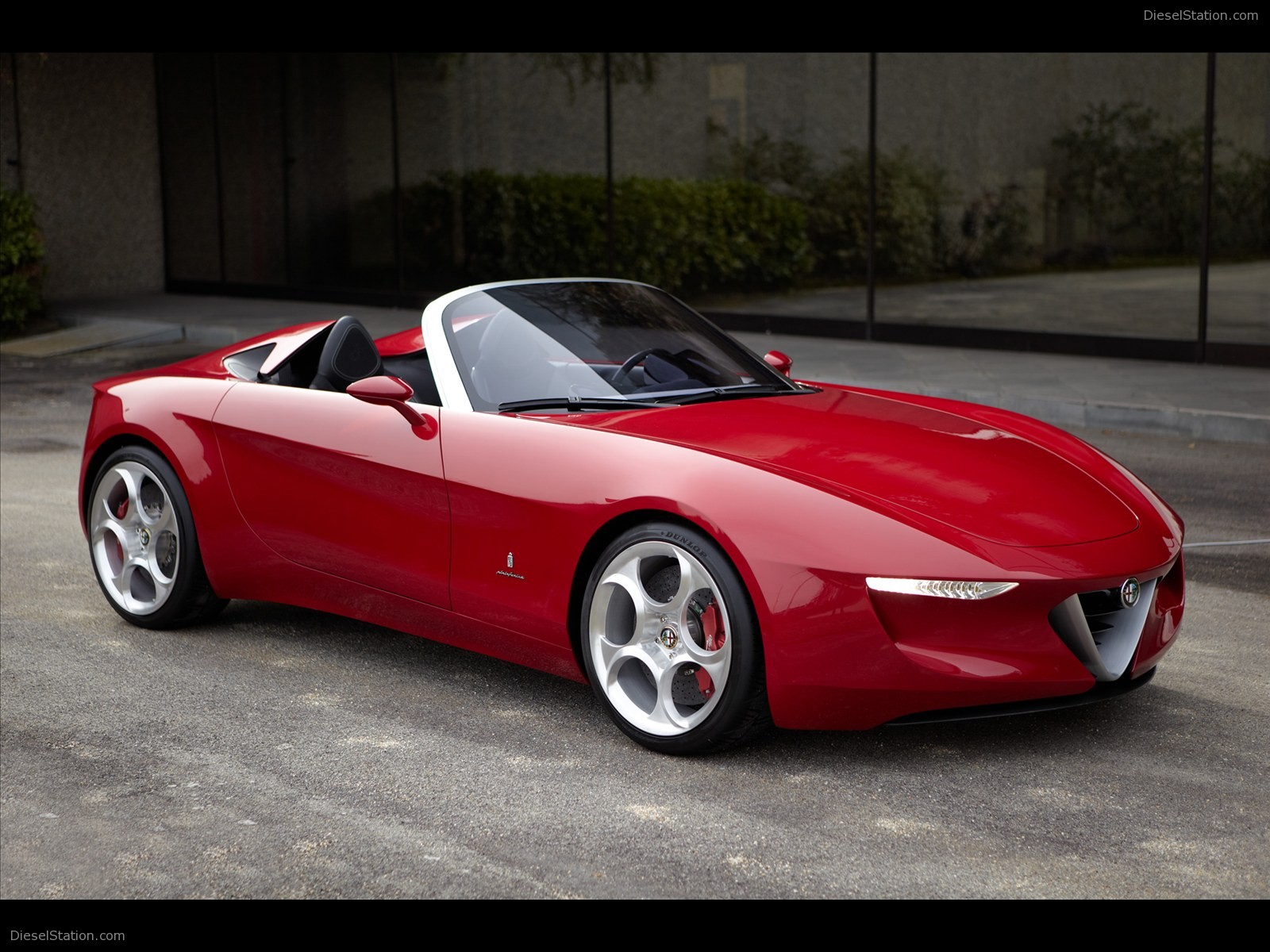 Pininfarina 2uettottanta - Alfa Romeo Spider Pininfarina 2uettottanta - Alfa Romeo Spider