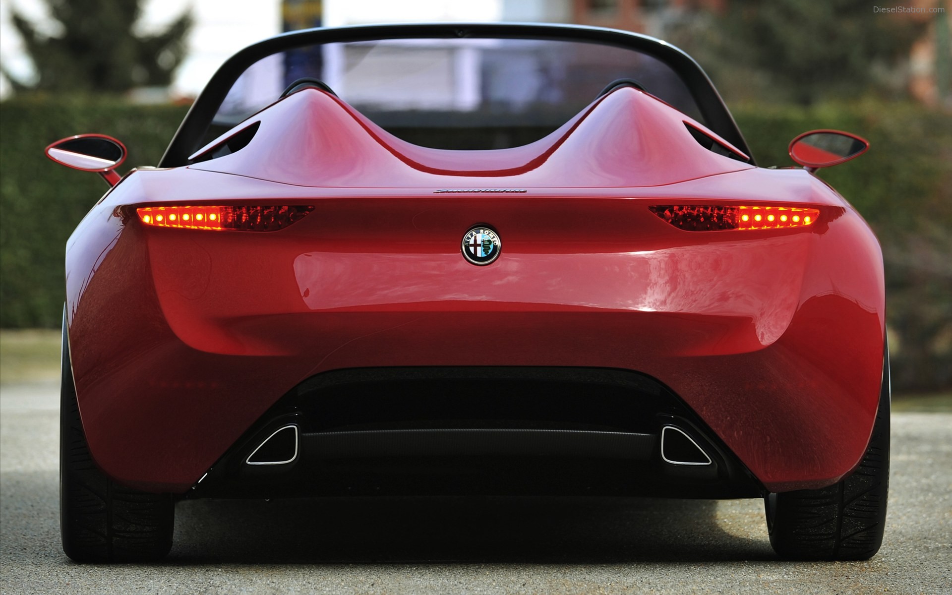 Pininfarina 2uettottanta - Alfa Romeo Spider