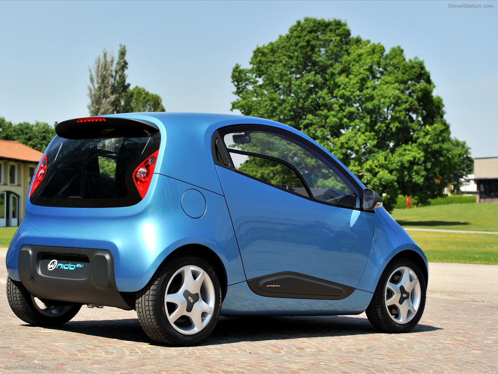 Pininfarina NIDO EV 2011