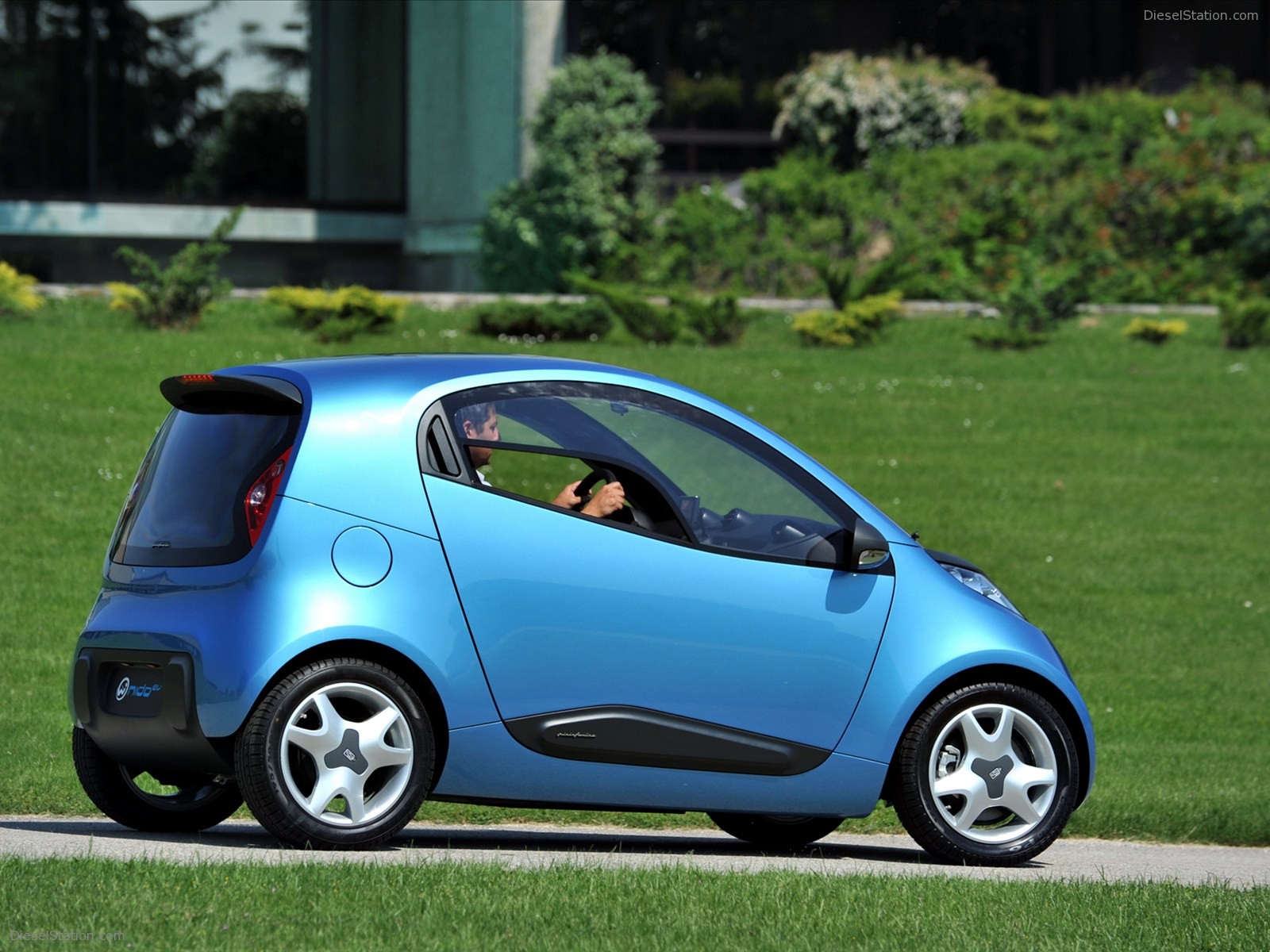 Pininfarina NIDO EV 2011